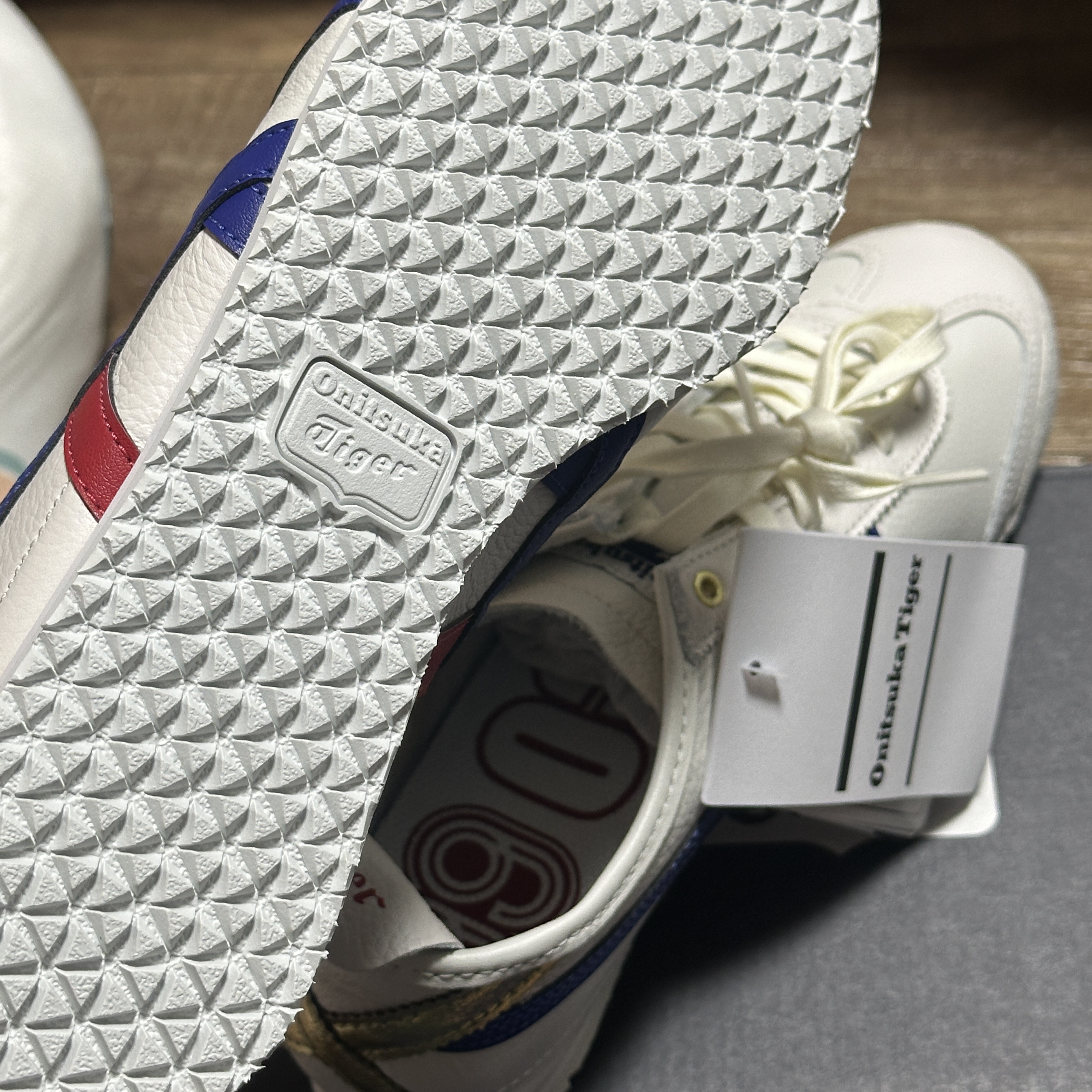 Onitsuka Tiger Mexico 66 White Dark Blue 착용 스타일 - 3
