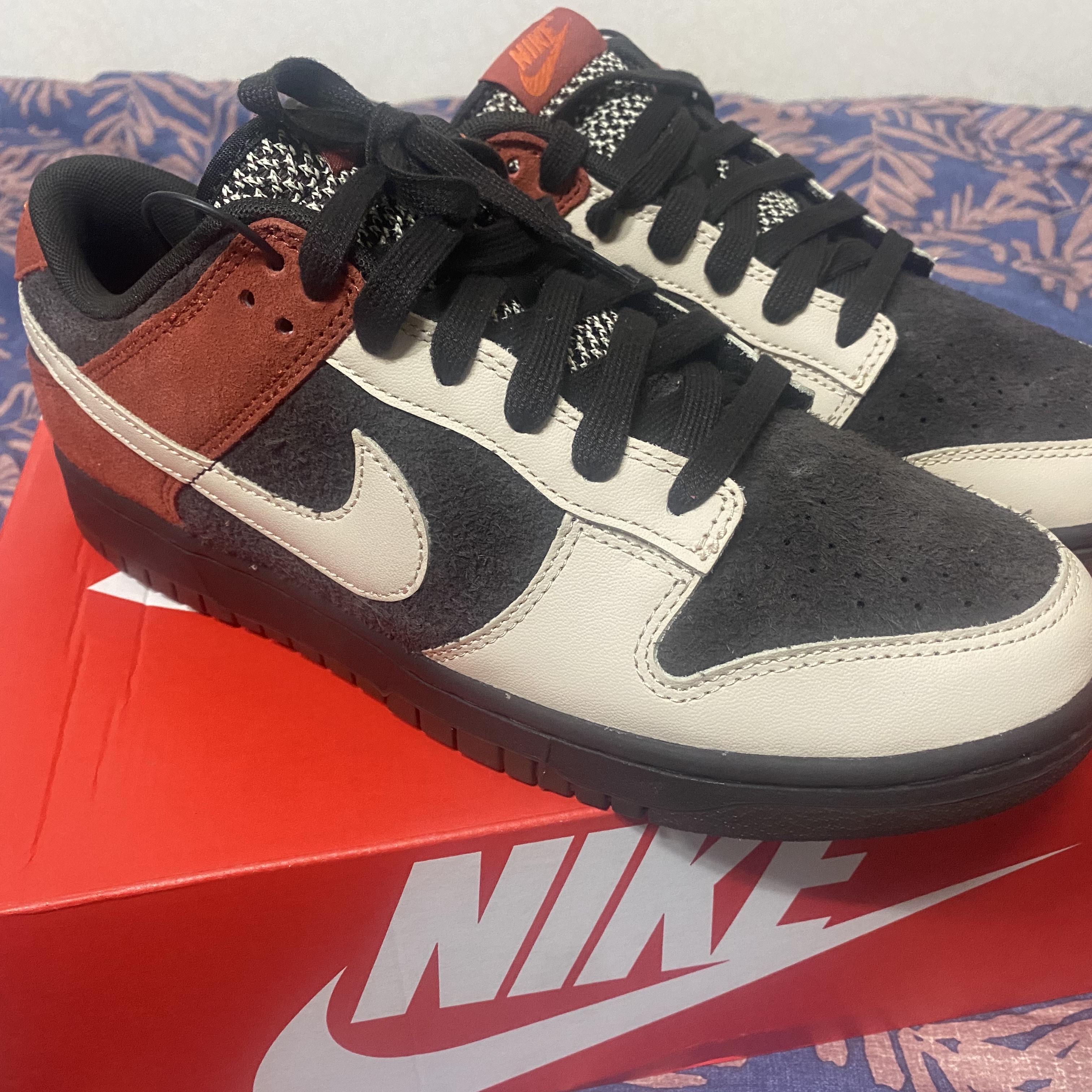 Nike Dunk Low Velvet Brown Sand Drift 착용 스타일 - 1