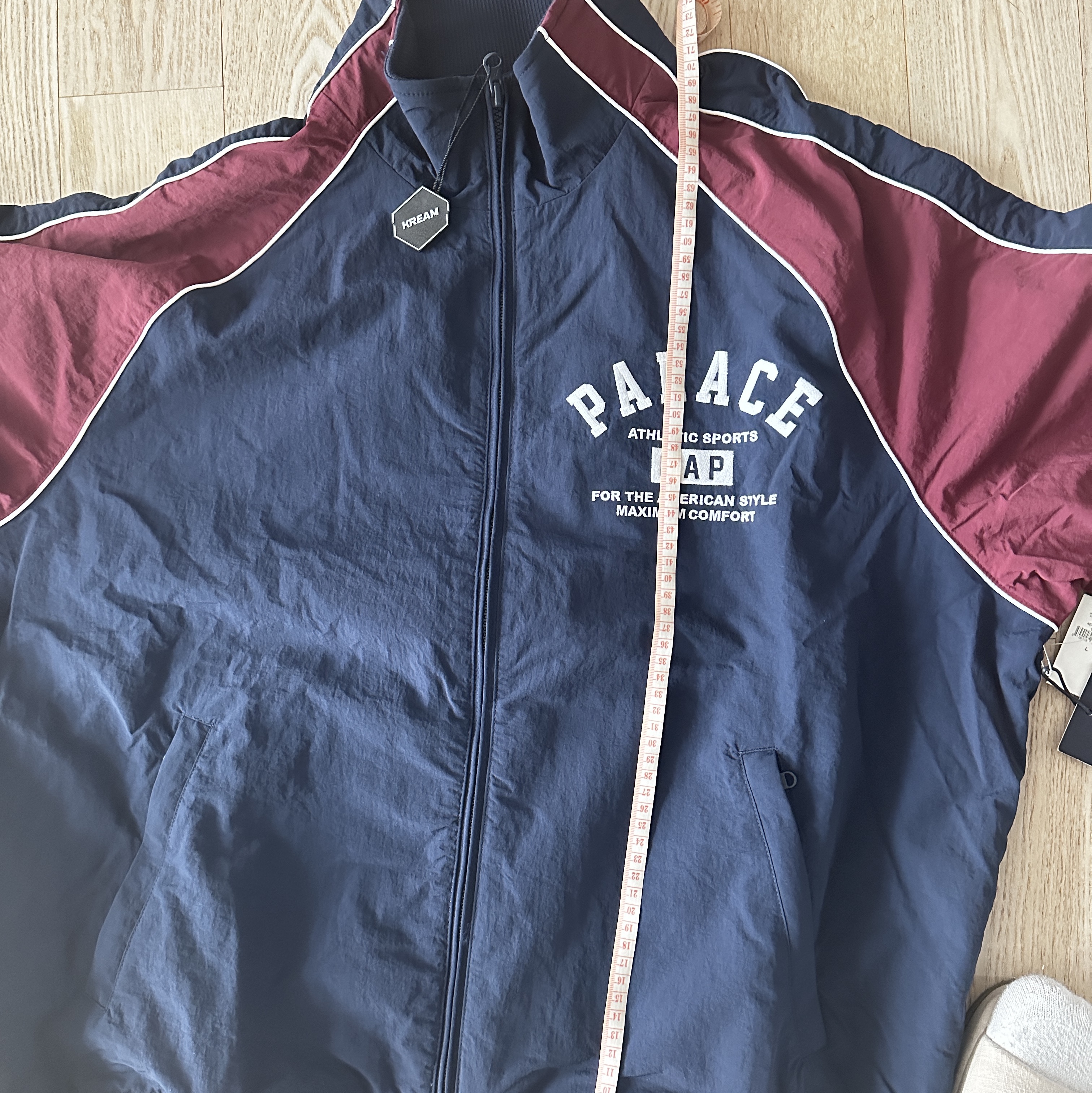 Palace x Gap Nylon Track Top Navy Red - 24SS 착용 스타일 - 2