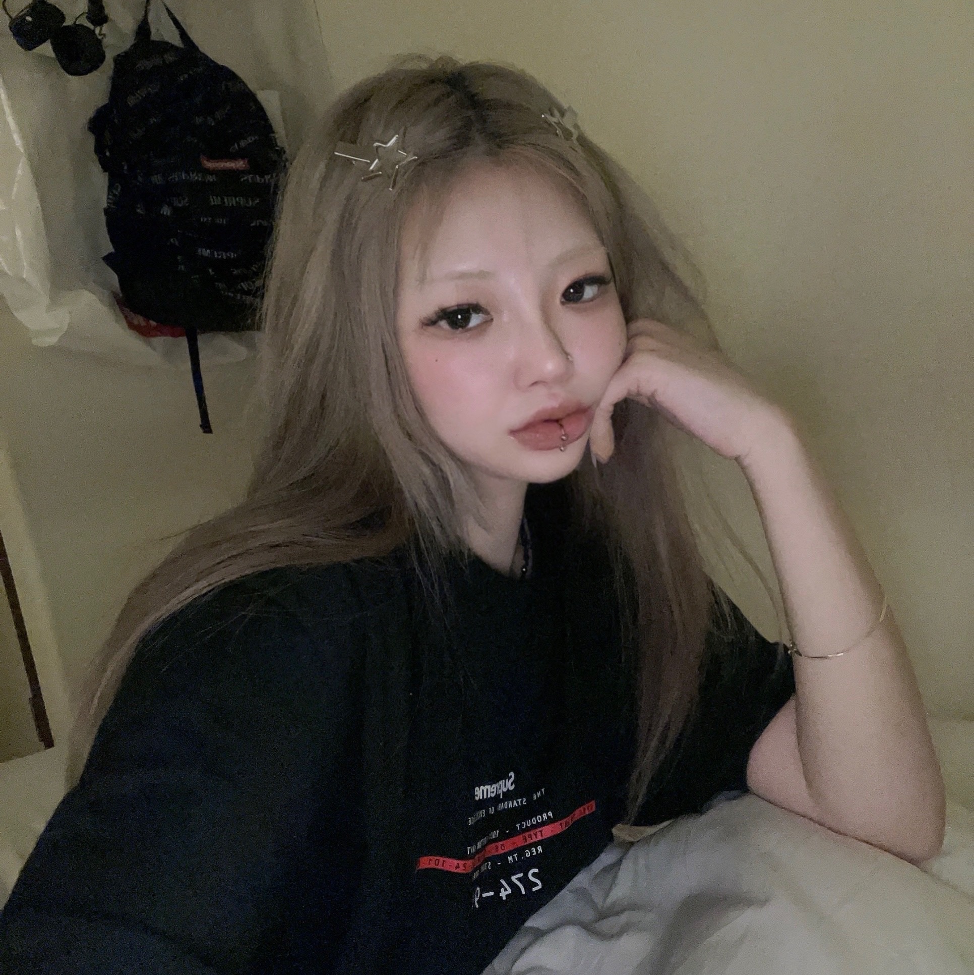 Supreme Standard T-Shirt Black - 24SS 착용 스타일