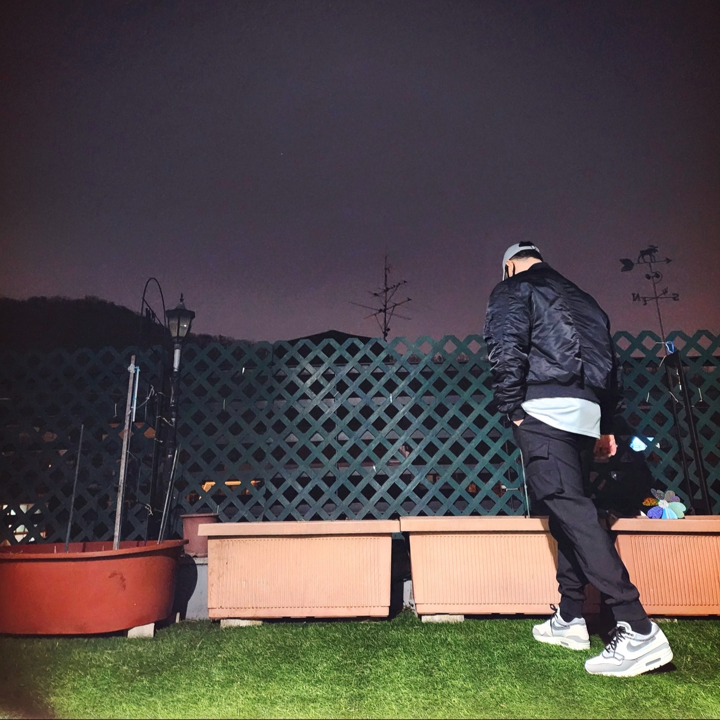 Nike Heritage 86 Futura Washed Cap Particle Grey, Nike Air Max 1 Inside Out Phantom Black 착용 스타일 - 2