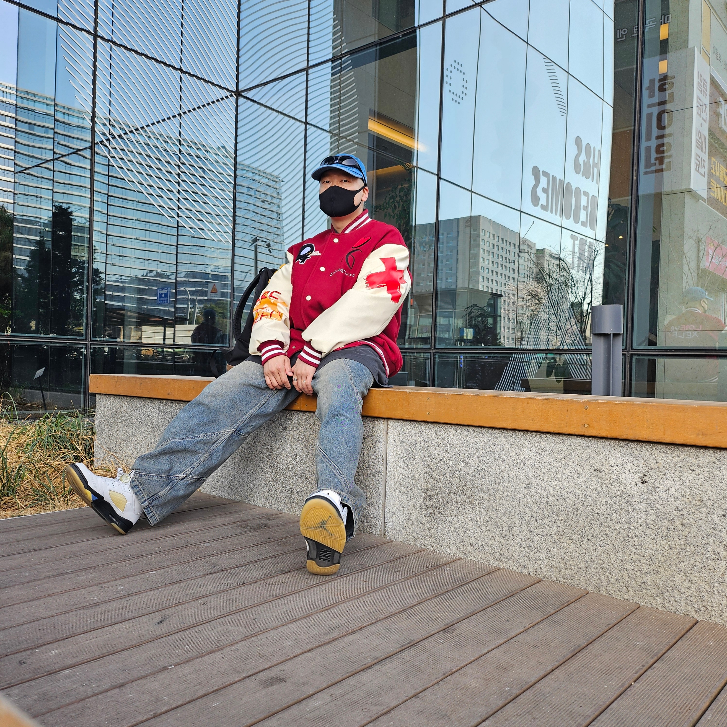 Oakley Eye Jacket Redux Matte Black Frame Prizm Grey Lenses High Bridge Fit, Supreme Washed Chino Twill Camp Cap Denim - 23FW 착용 스타일 - 4