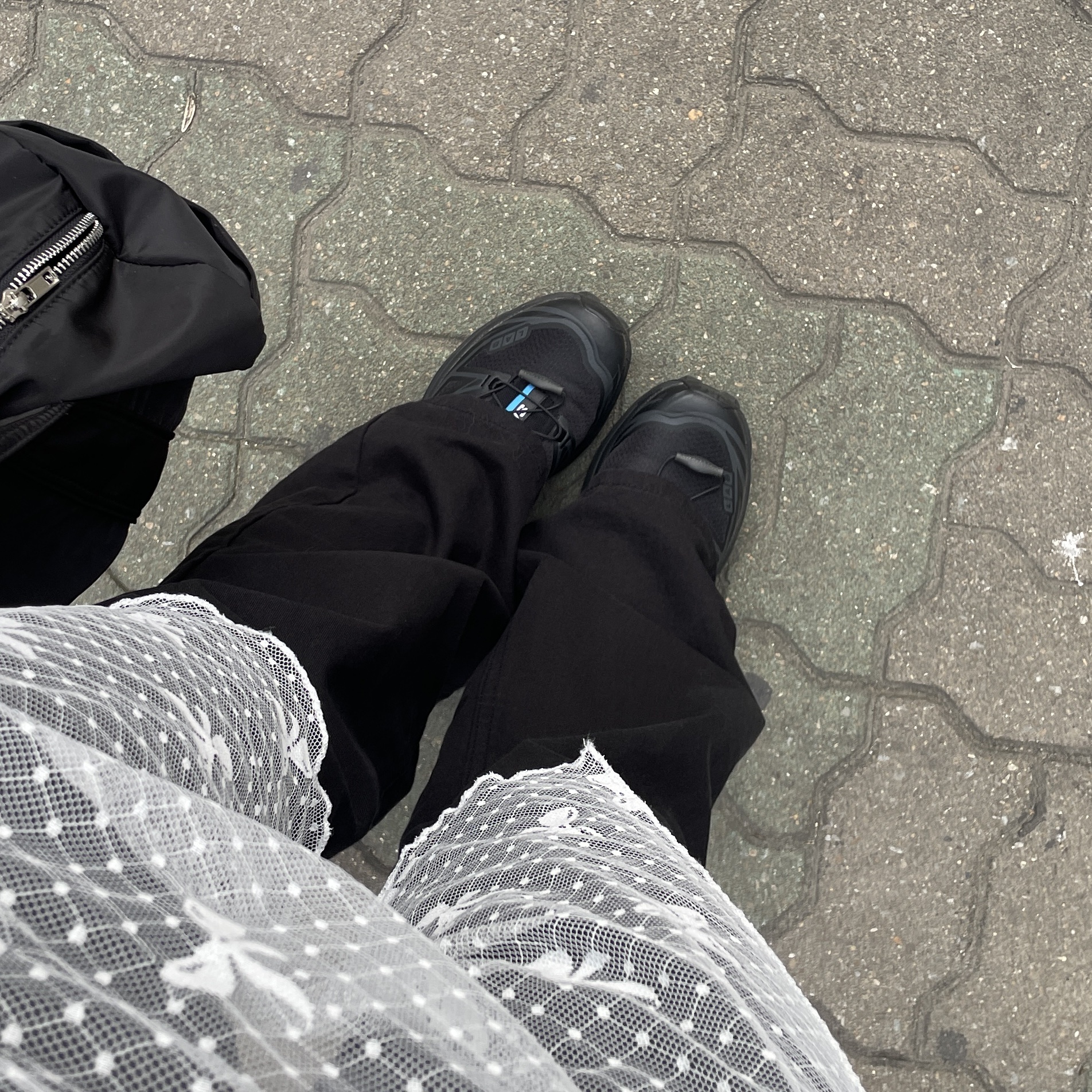 Salomon XT-6 ADV Black 착용 스타일 - 3