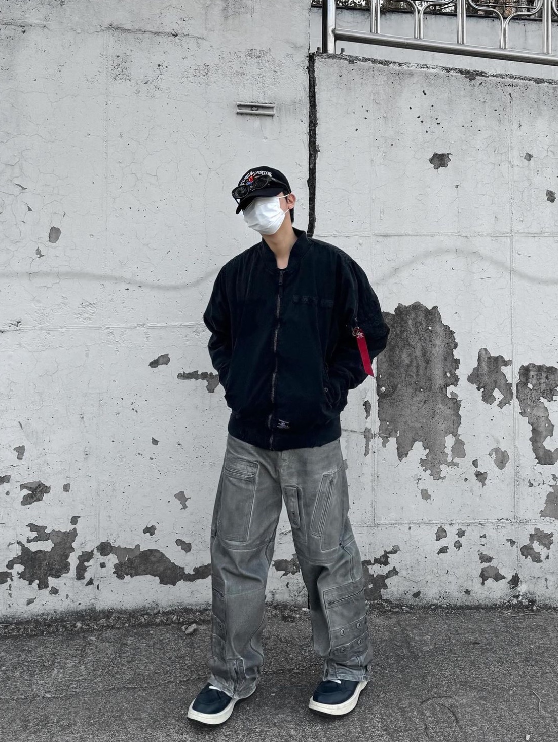 Converse x Drkshdw Turbowpn Black Cream, Project G/R Flight Denim Pants Dust Grey 착용 스타일