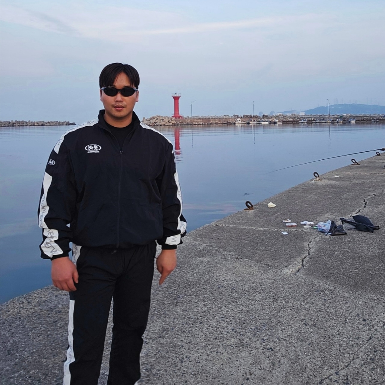 Oakley Eye Jacket Redux Matte Black Frame Prizm Grey Lenses High Bridge Fit 착용 스타일