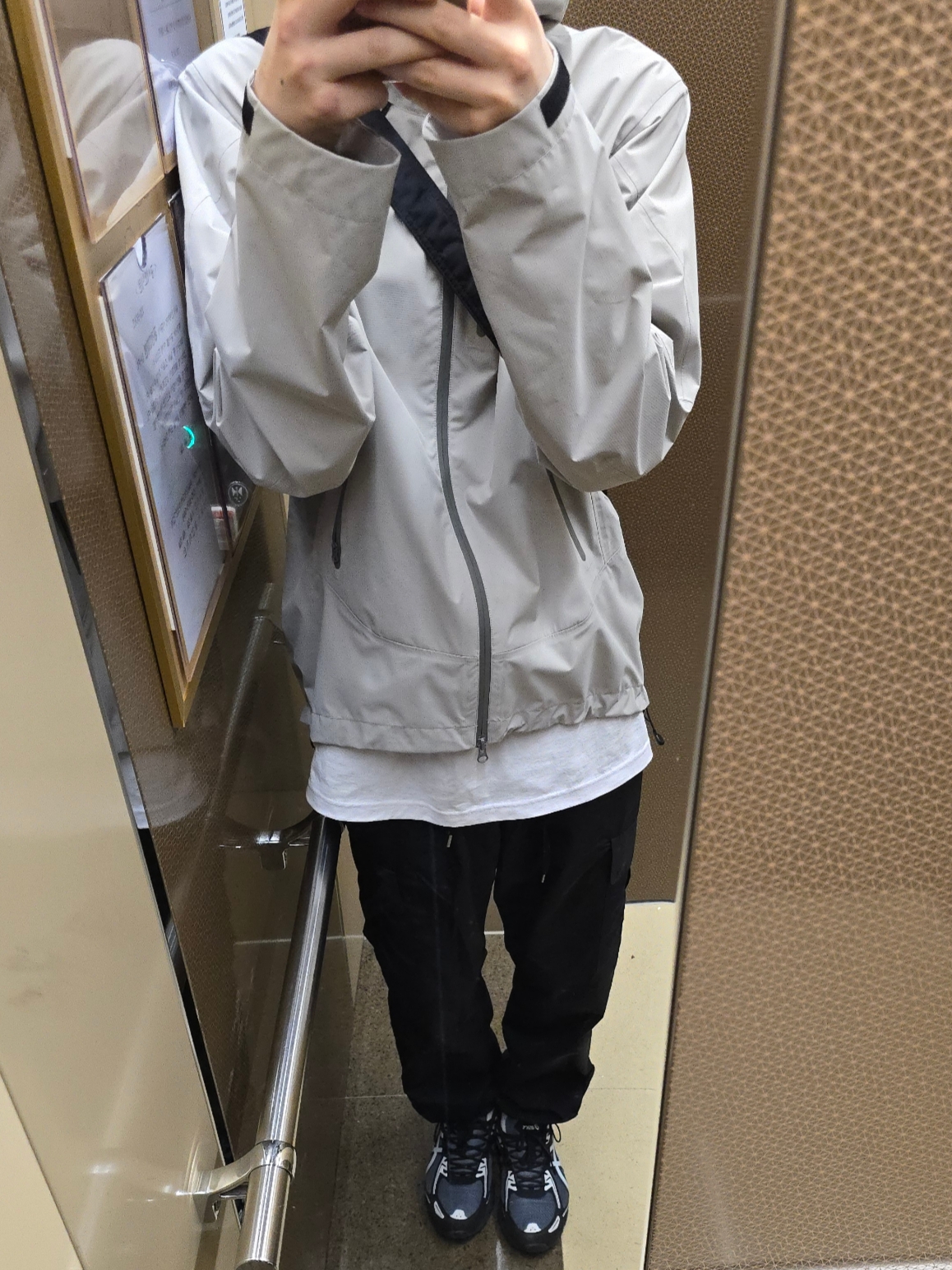 Sansan Gear Windblock Jacket Grey - 23SS 착용 스타일