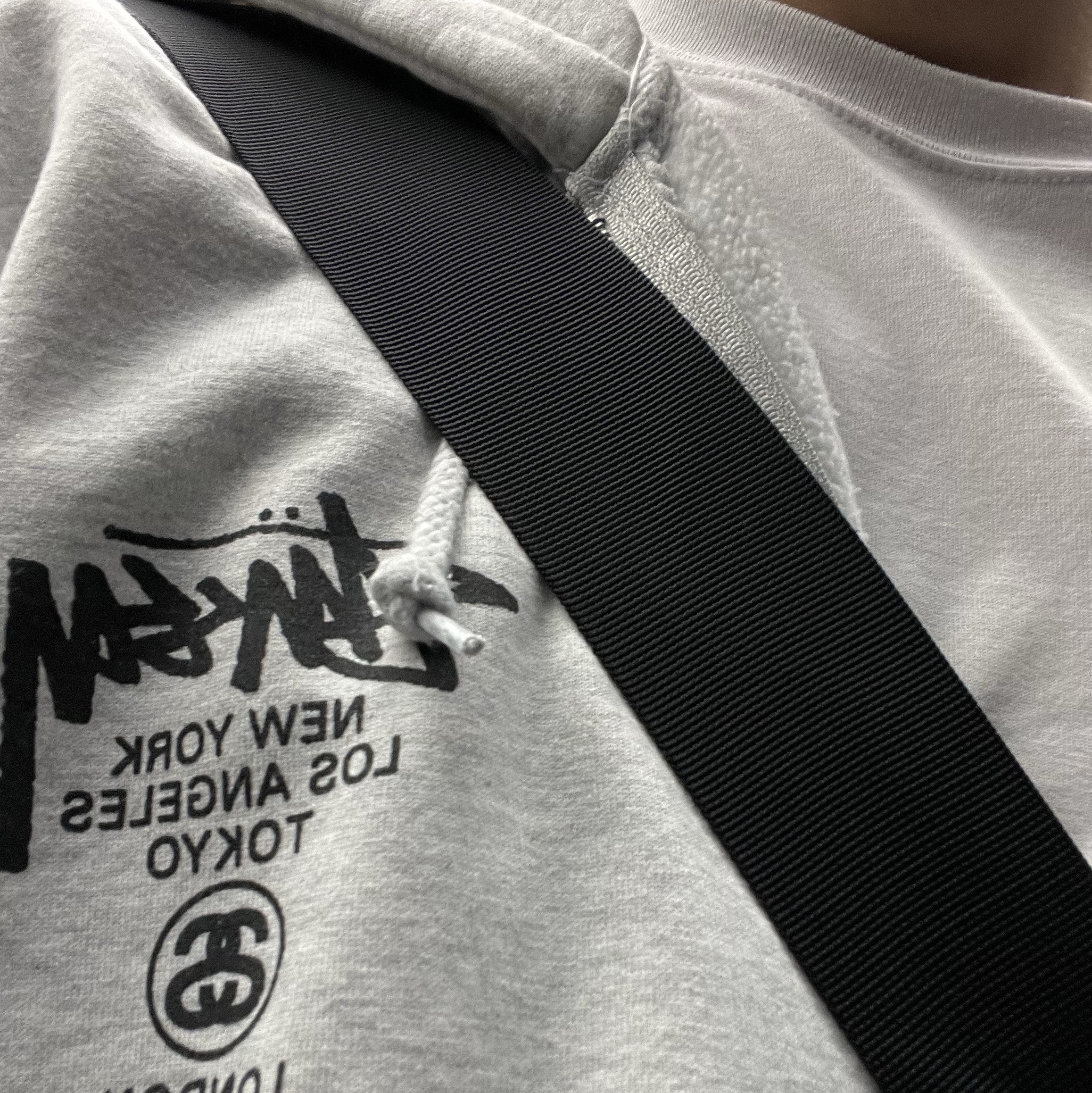 Stussy World Tour Zip Hoodie Ash Heather 2021 착용 스타일