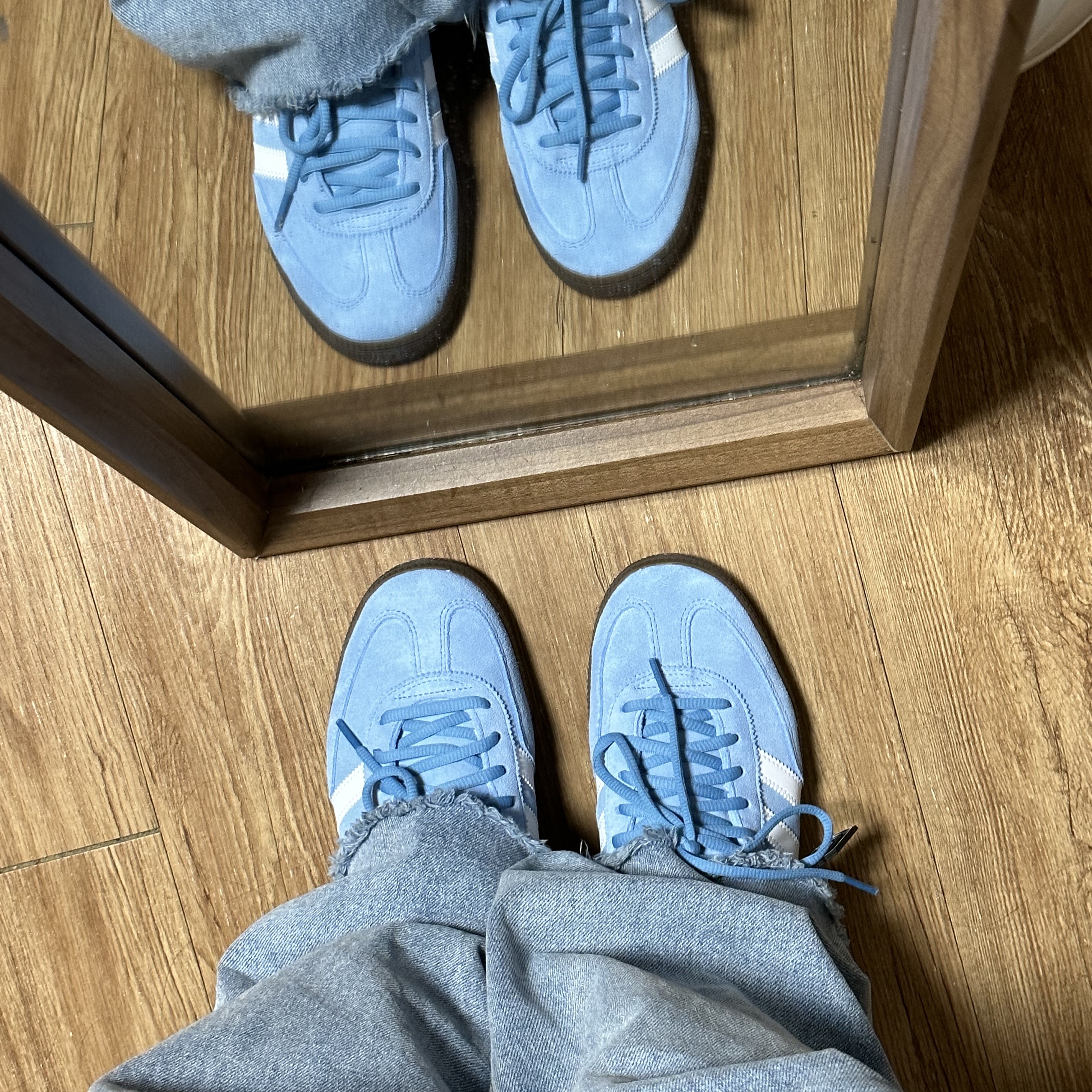 Adidas Spezial Handball Light Blue 착용 스타일 - 2