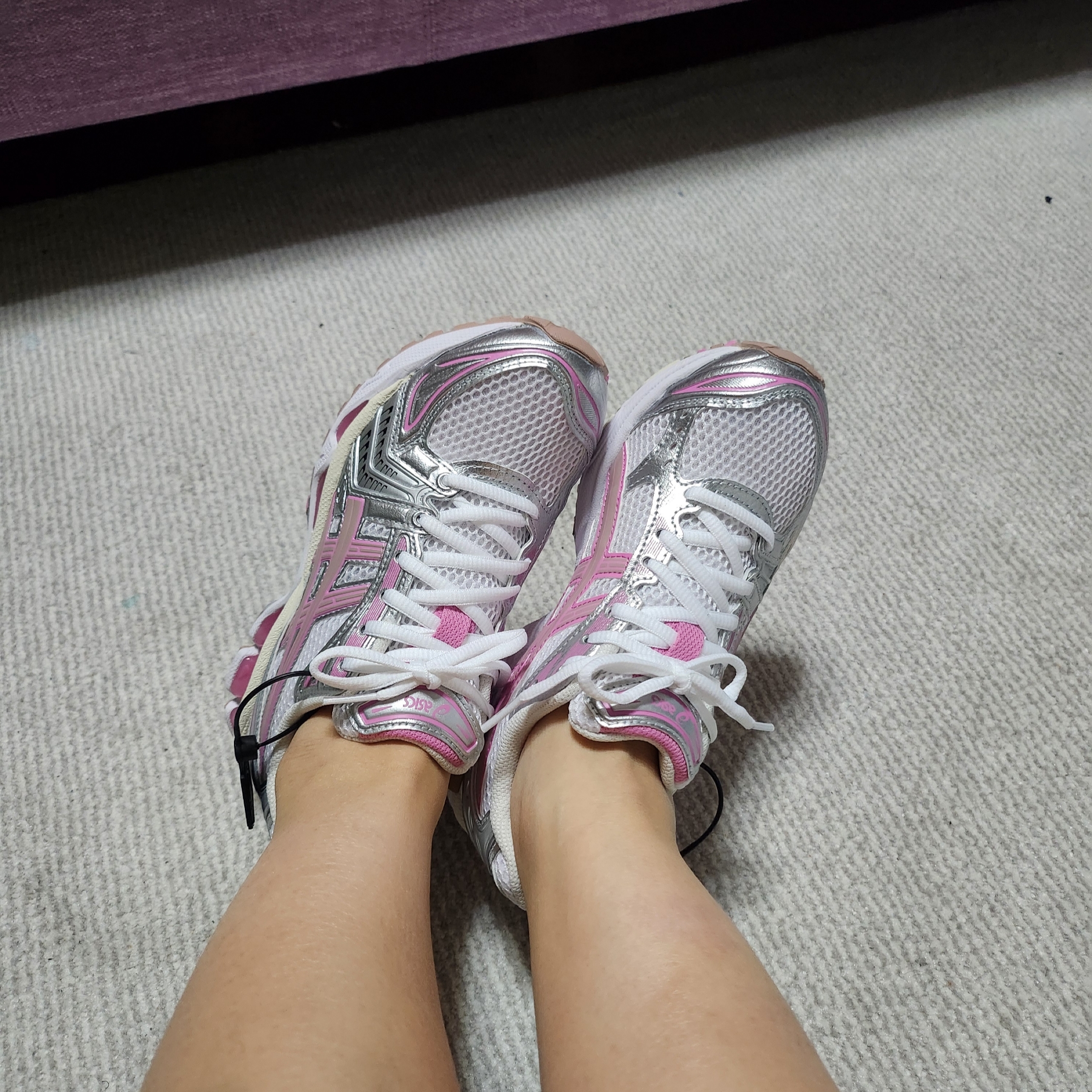 Asics Unlimited Gel-Kayano 14 White Fawn 착용 스타일 - 2