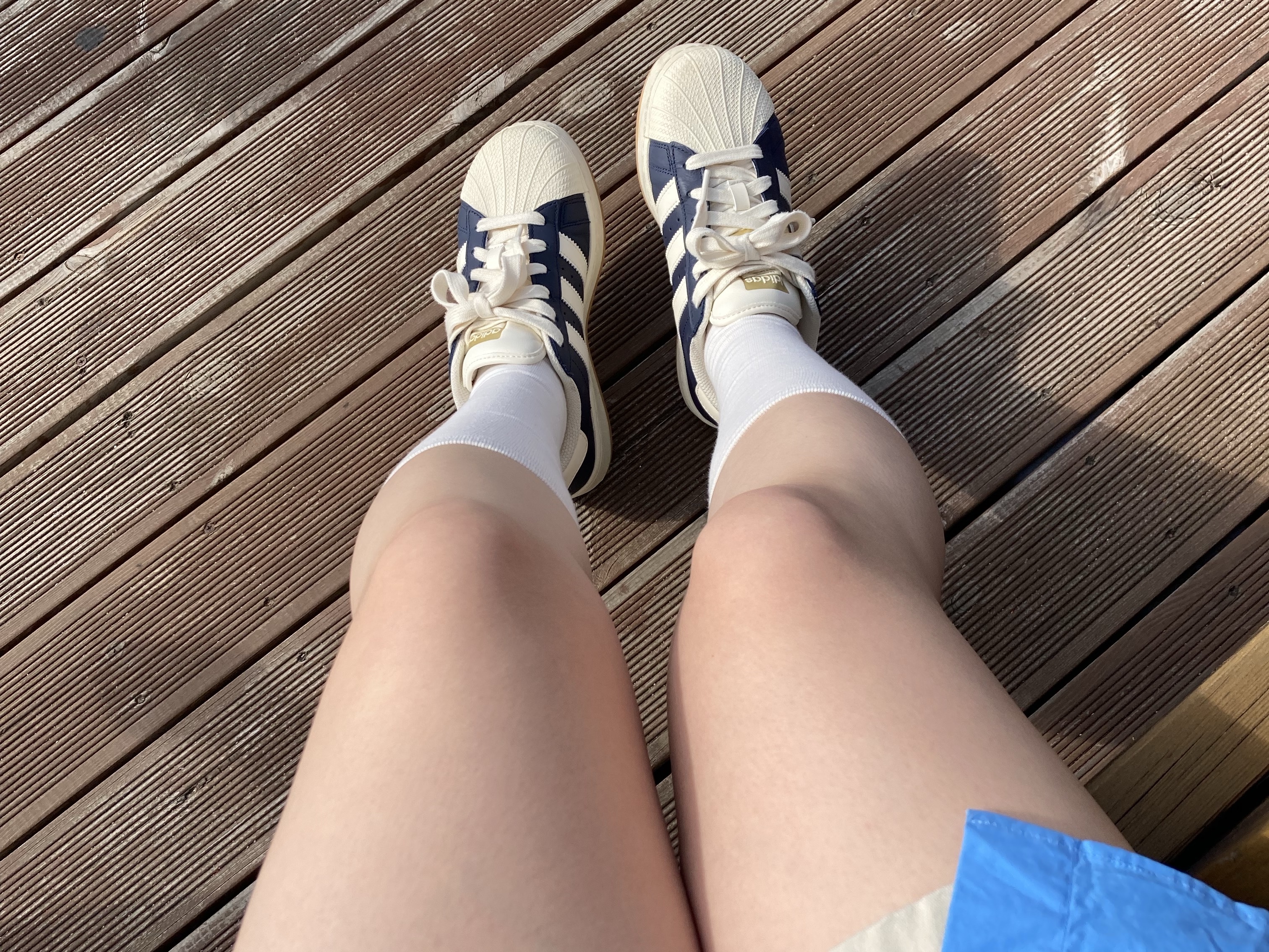 (W) Adidas Superstar XLG Arctic Night Cream White 착용 스타일