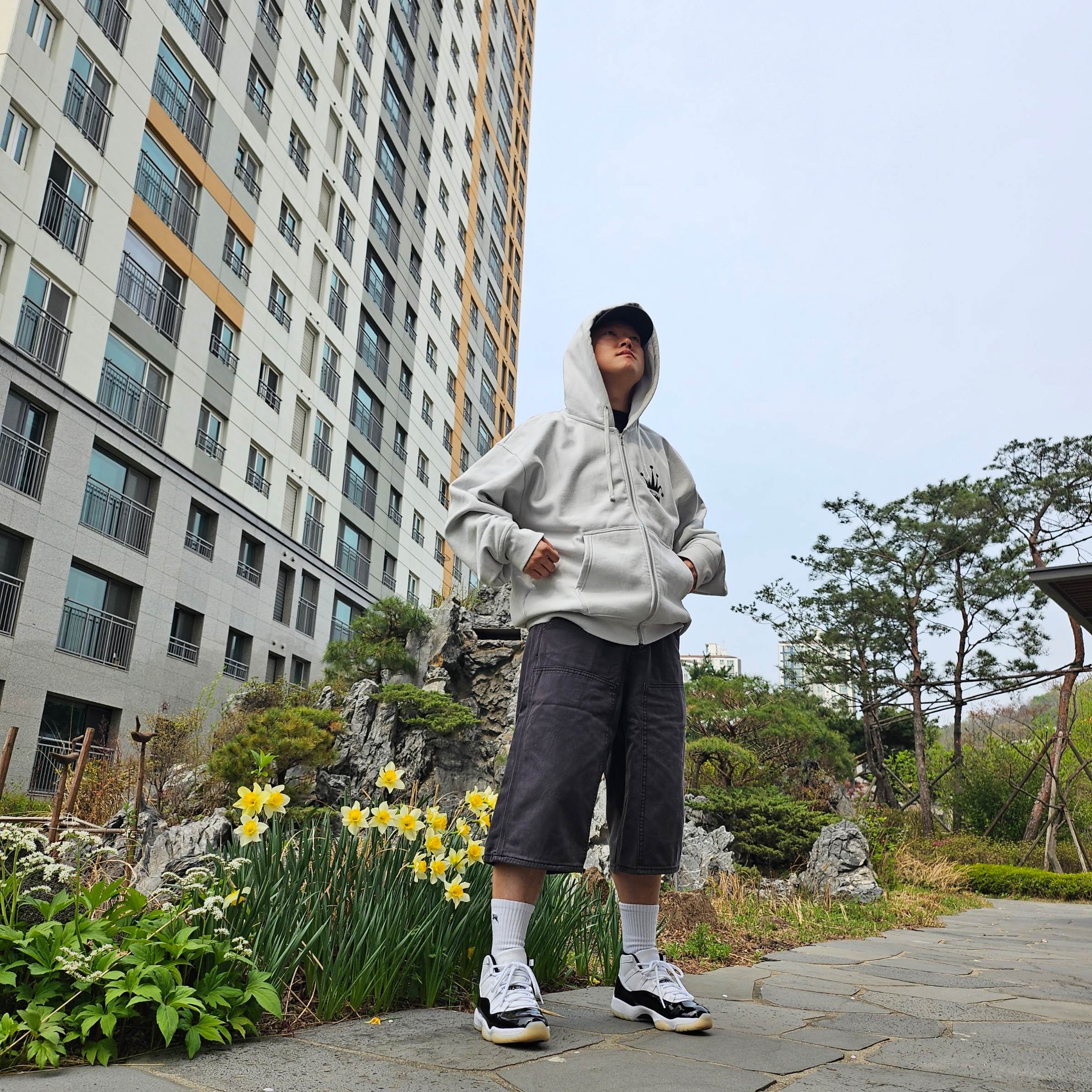 Supreme Washed Chino Twill Camp Cap Denim - 23FW, Stussy Regal Crown Zip Hoodie Fog 착용 스타일 - 4
