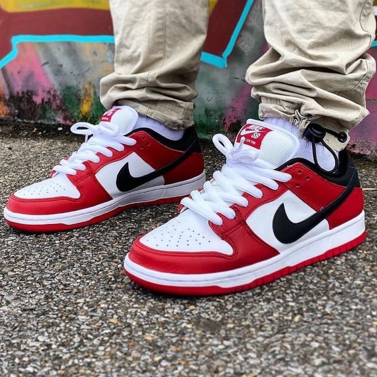 Nike SB Dunk Low Pro Chicago 착용 스타일 - 9