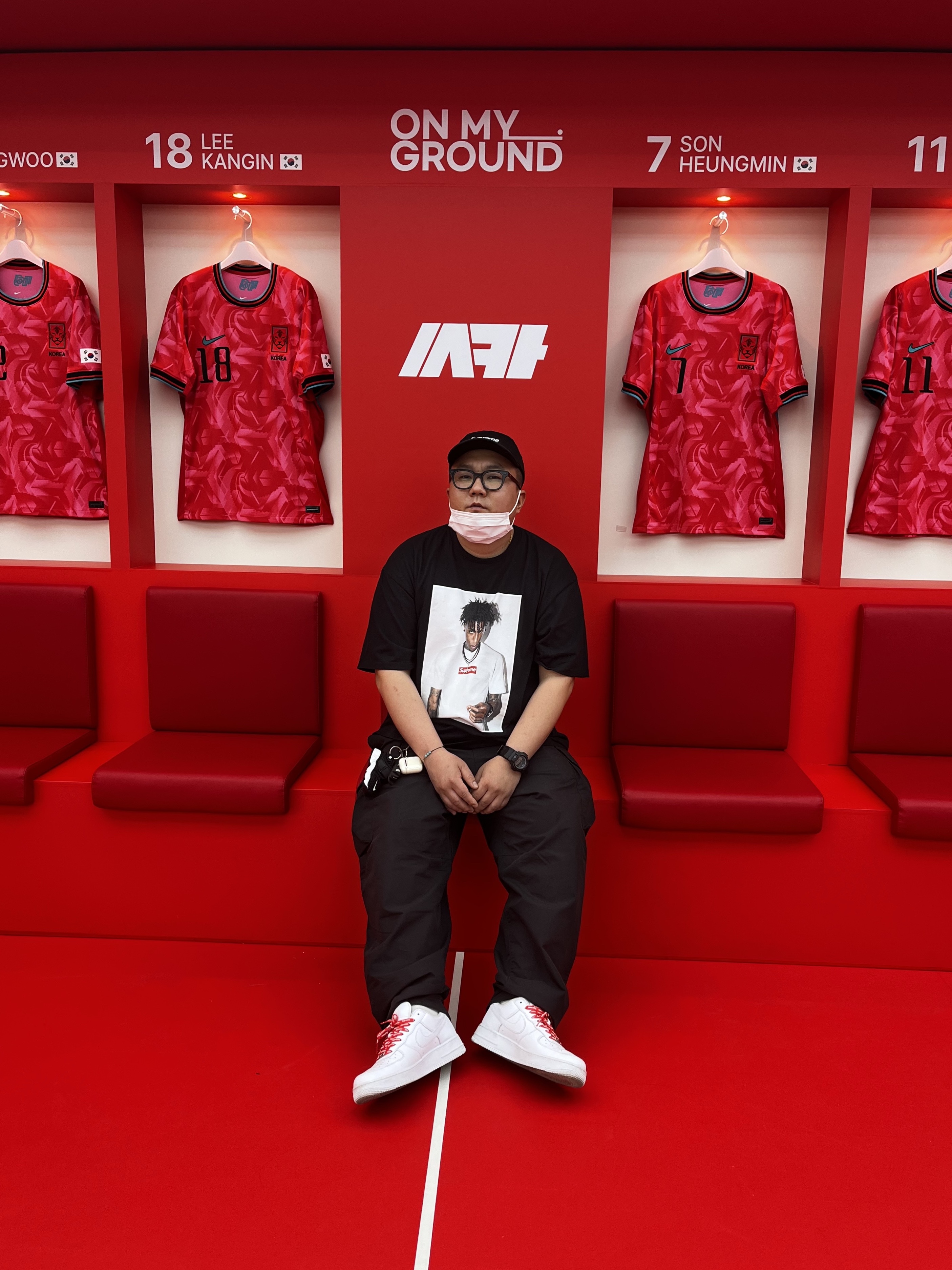 Supreme NBA Youngboy T-Shirt Black - 23FW, Supreme Washed Chino Twill Camp Cap Black μ°©μ© μ€νμΌ - 1