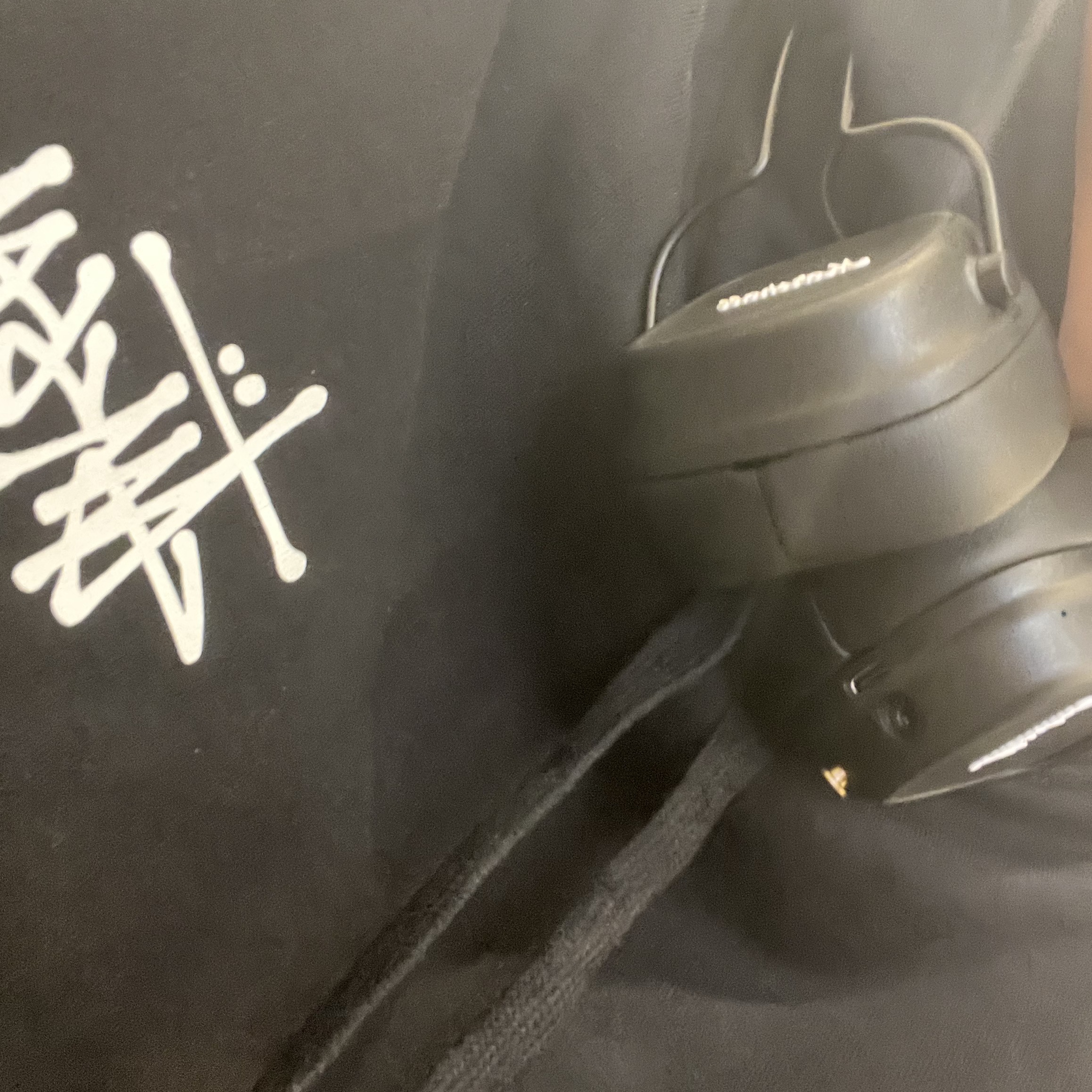 Marshall Major IV Black (Korean Ver.) 착용 스타일