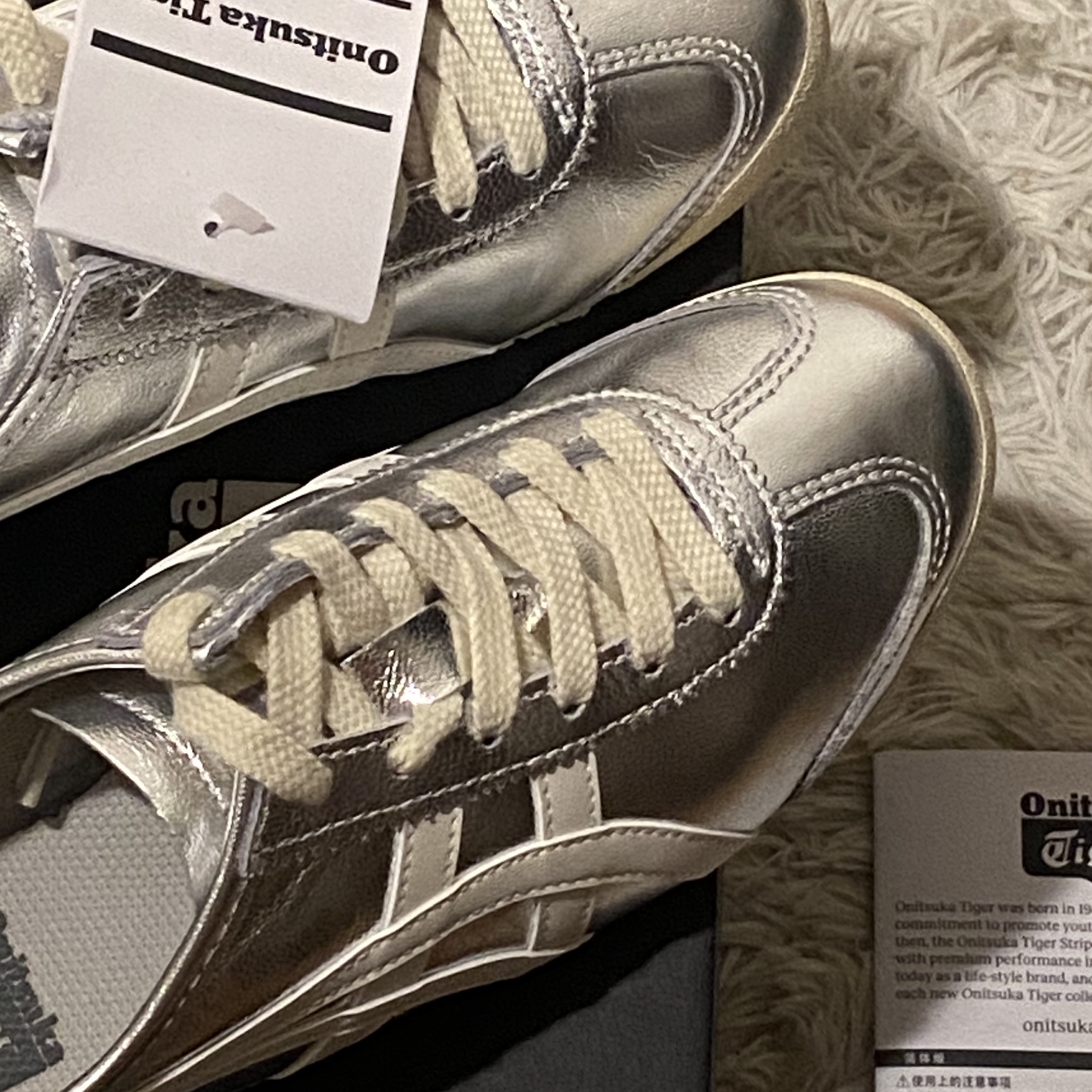 Onitsuka Tiger Mexico 66 White Silver 착용 스타일 - 1