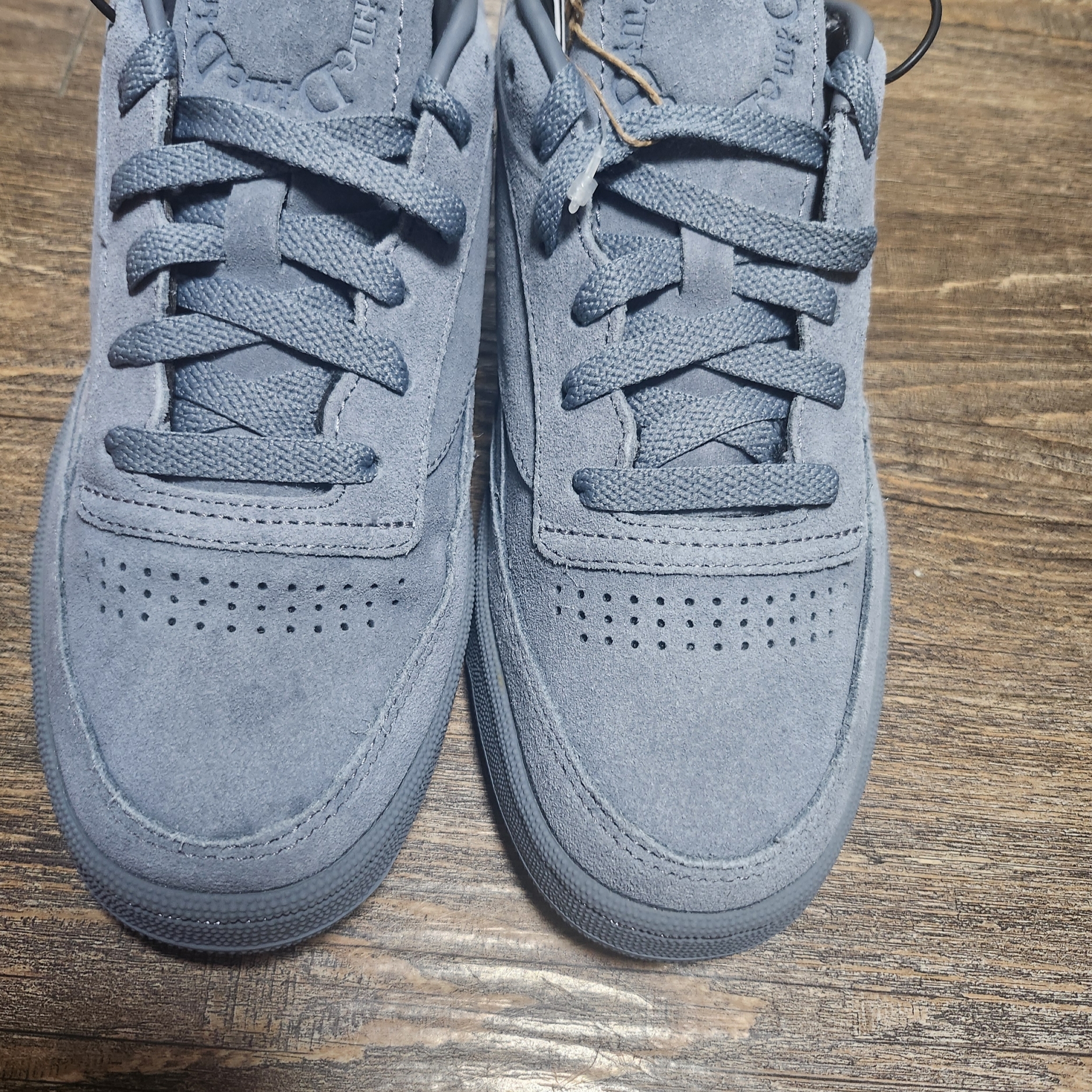 Reebok x Dime Club C Revenge Asteroid Dust 착용 스타일 - 3