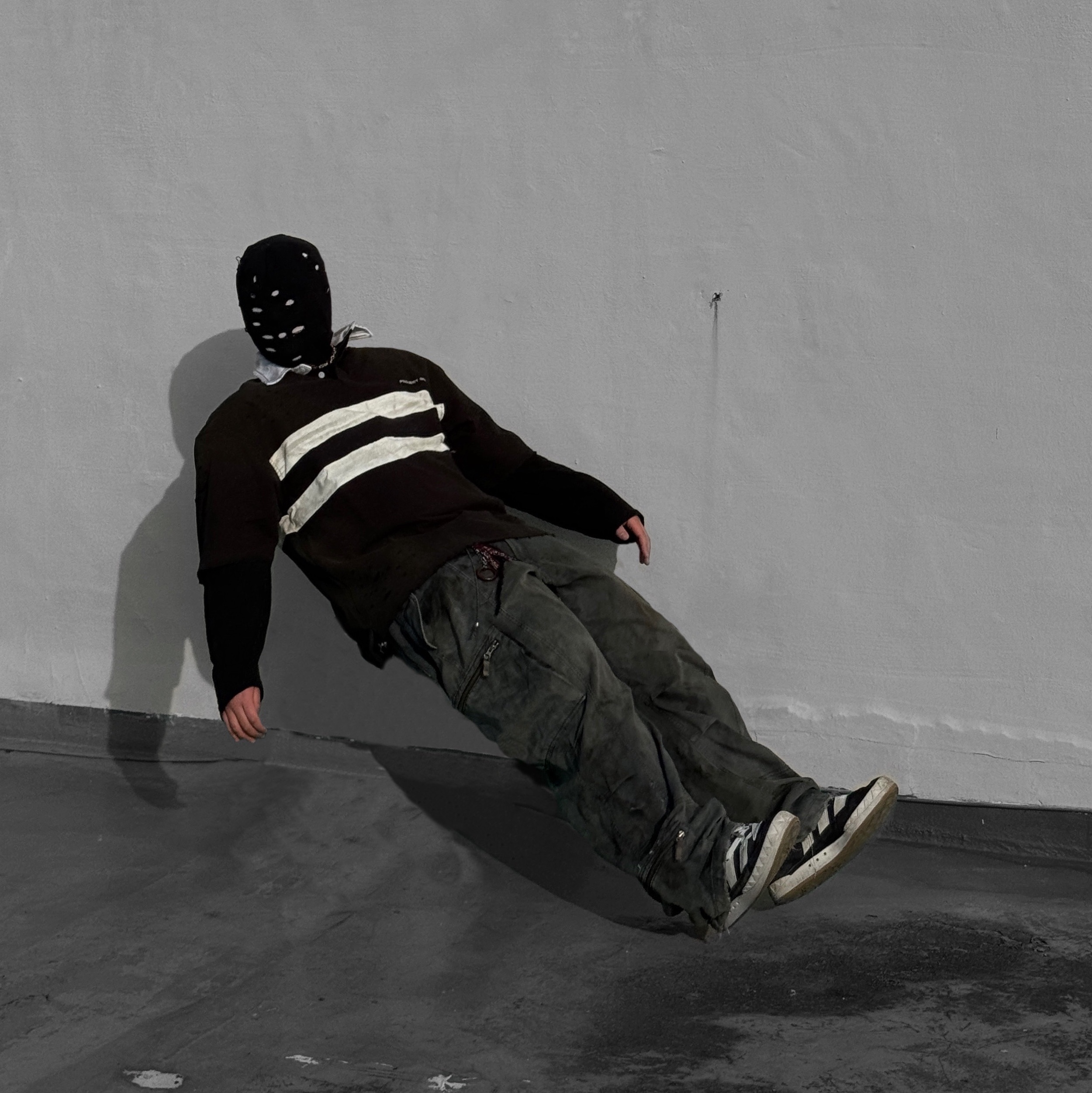Project G/R Bullied Half Polo Shirts Black, Adidas Adimatic Core Black 착용 스타일