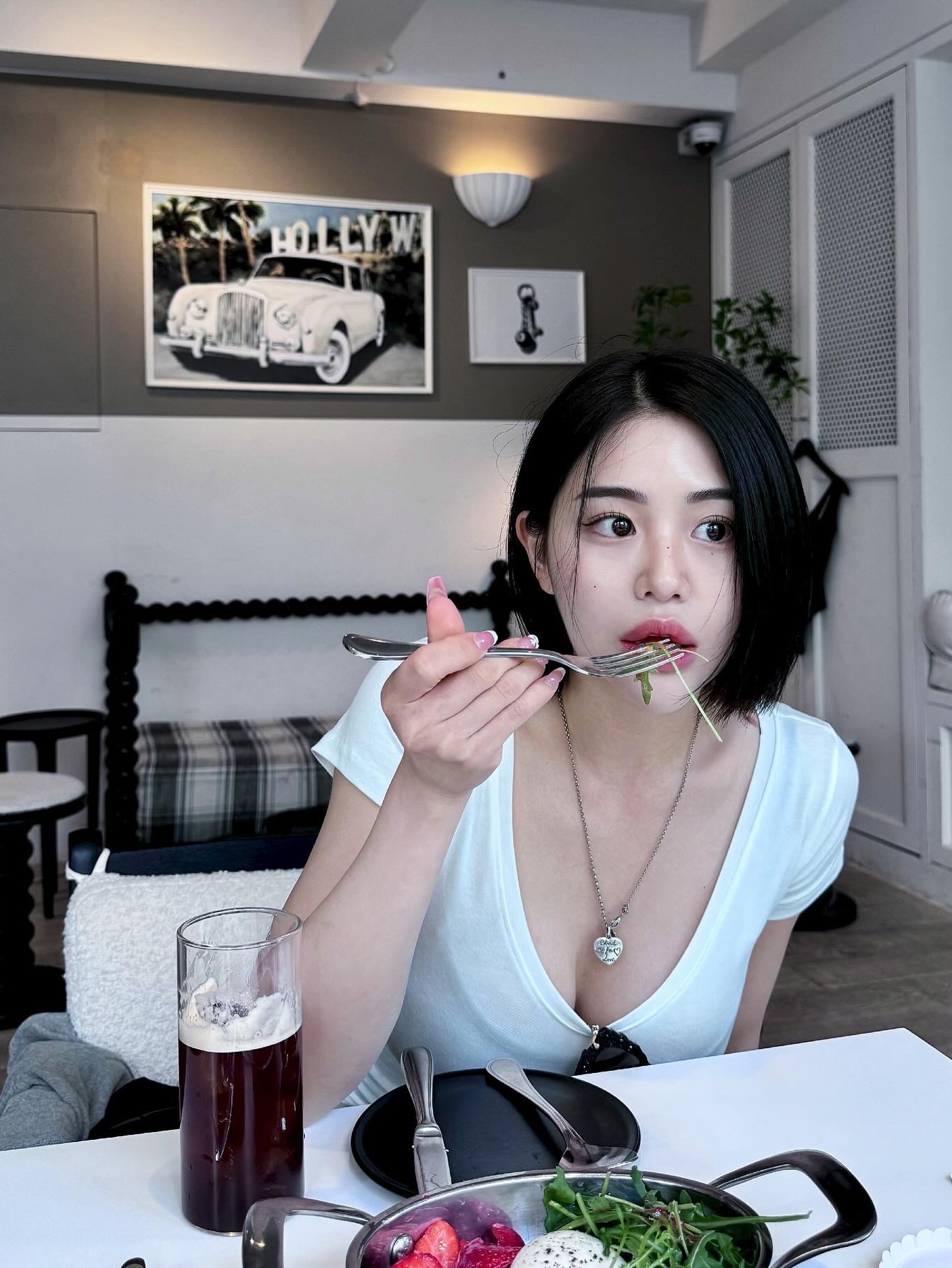 Gucci Blind for Love Necklace Silver 착용 스타일
