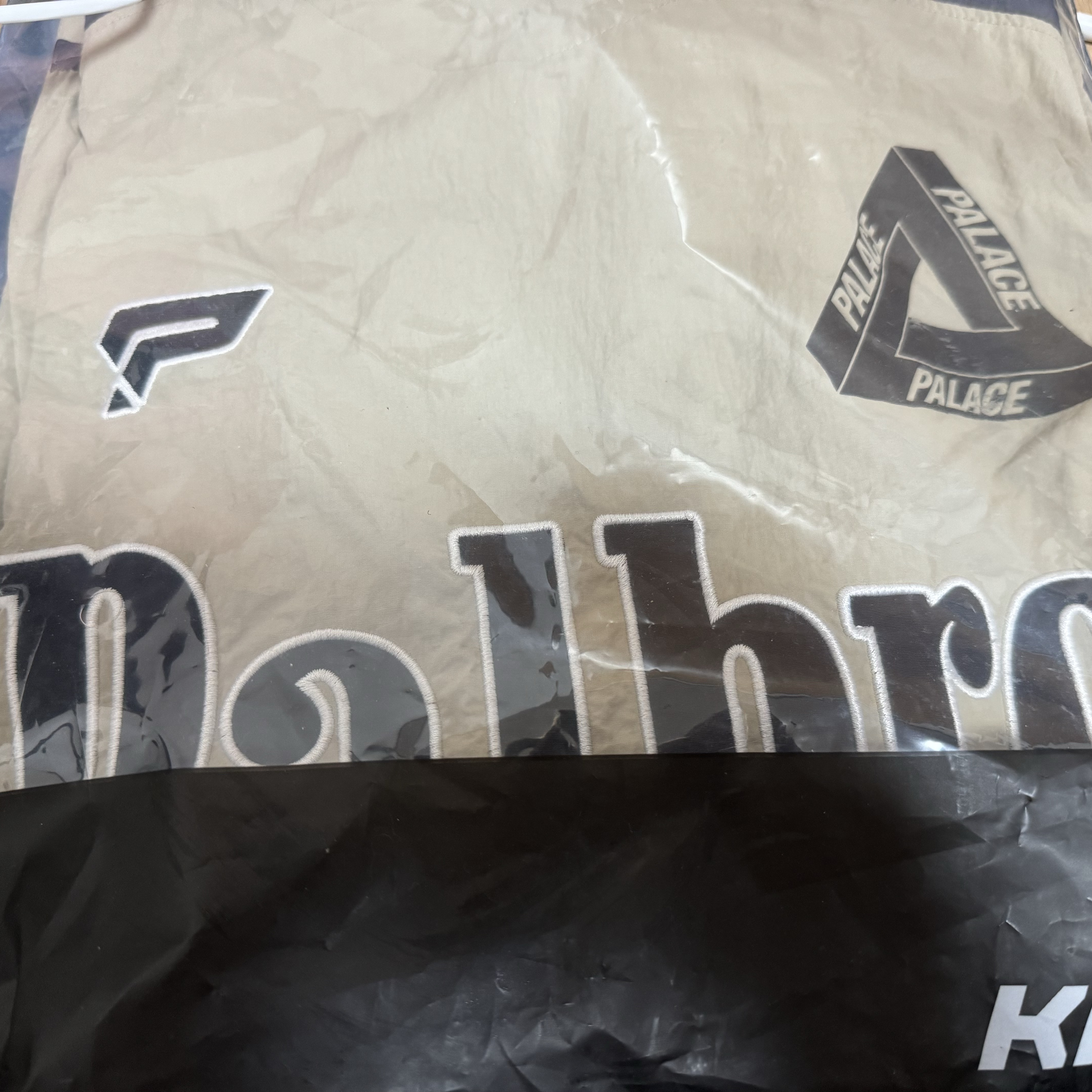 Palace Sports Shell Crew Tan - 21SS 착용 스타일