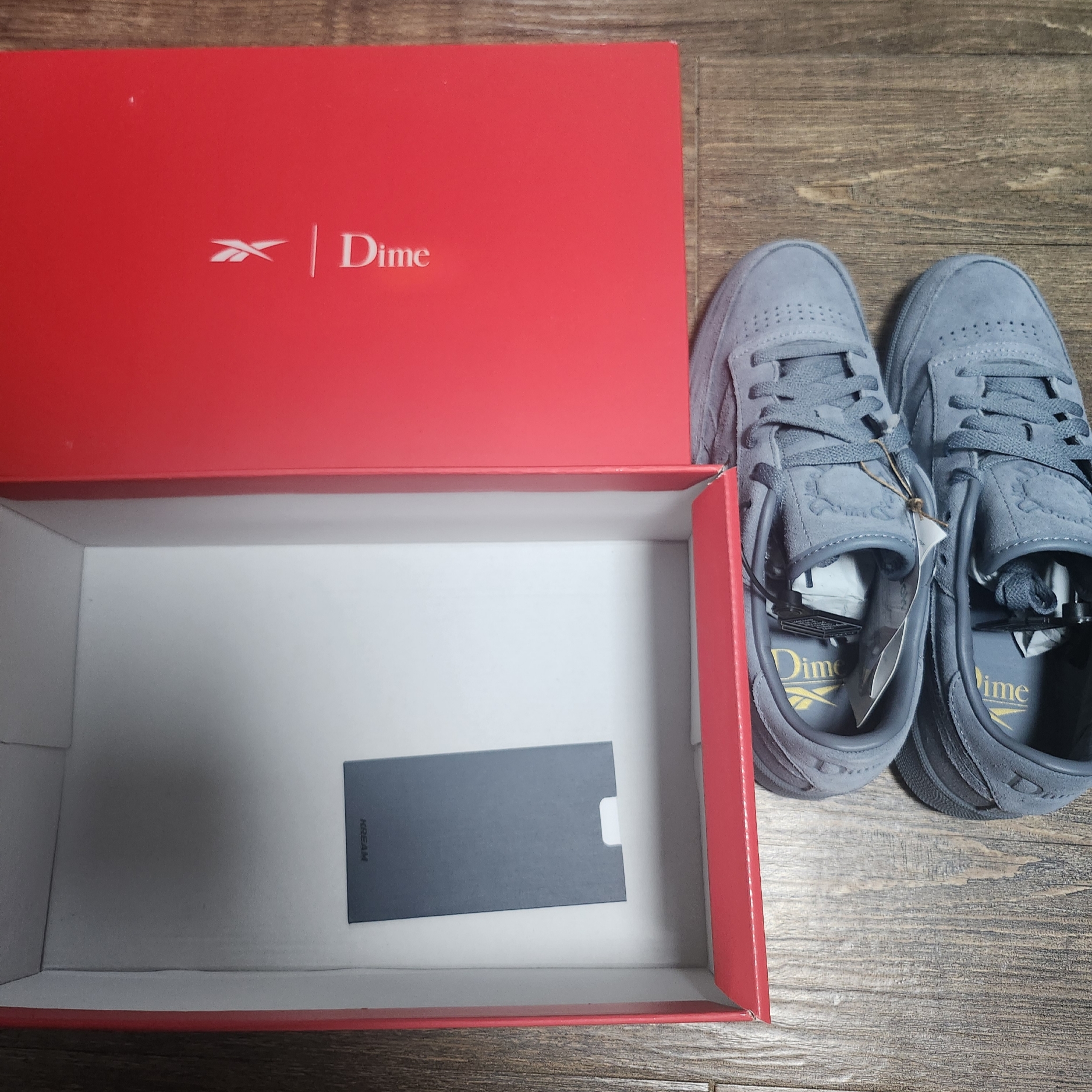 Reebok x Dime Club C Revenge Asteroid Dust 착용 스타일 - 5