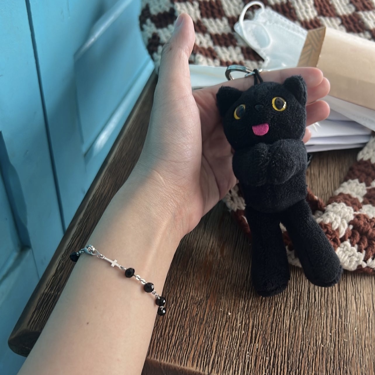 Comfort Piyong Keyring Black 착용 스타일