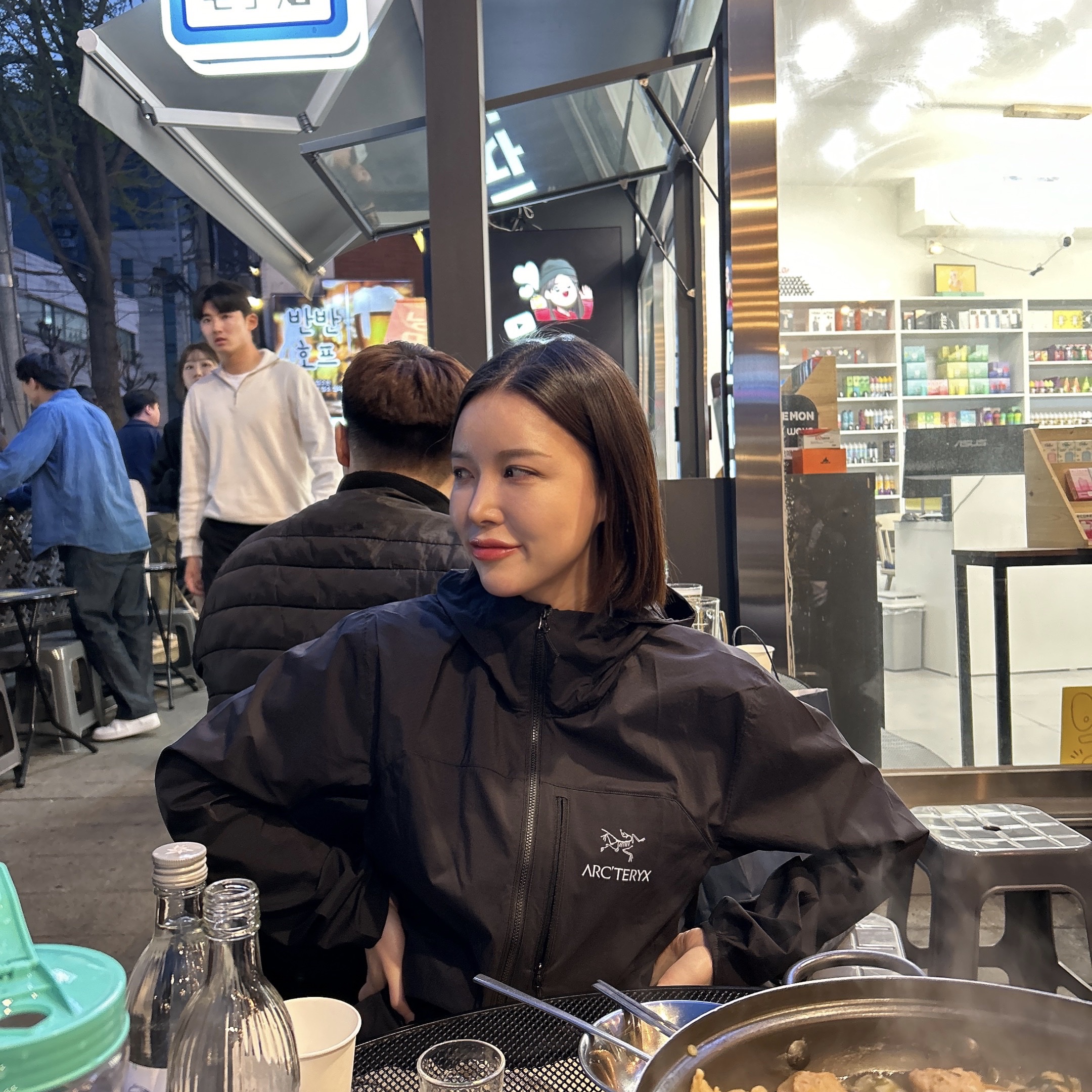 Arc'teryx Squamish Hoody Black 착용 스타일 - 1