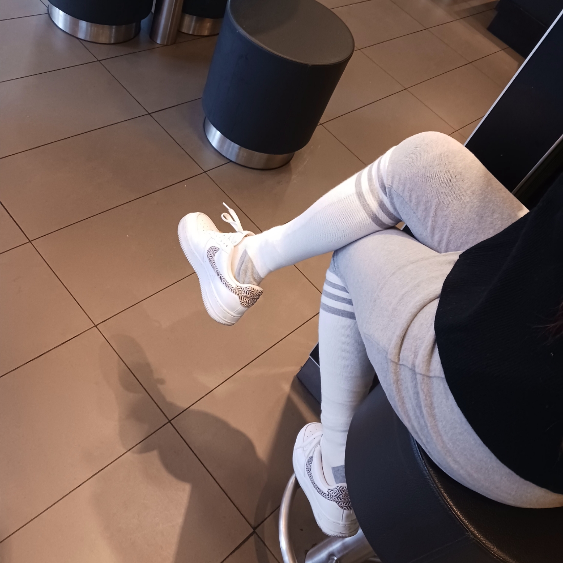 (W) Nike Air Force 1 LX United in Victory White 착용 스타일 - 1
