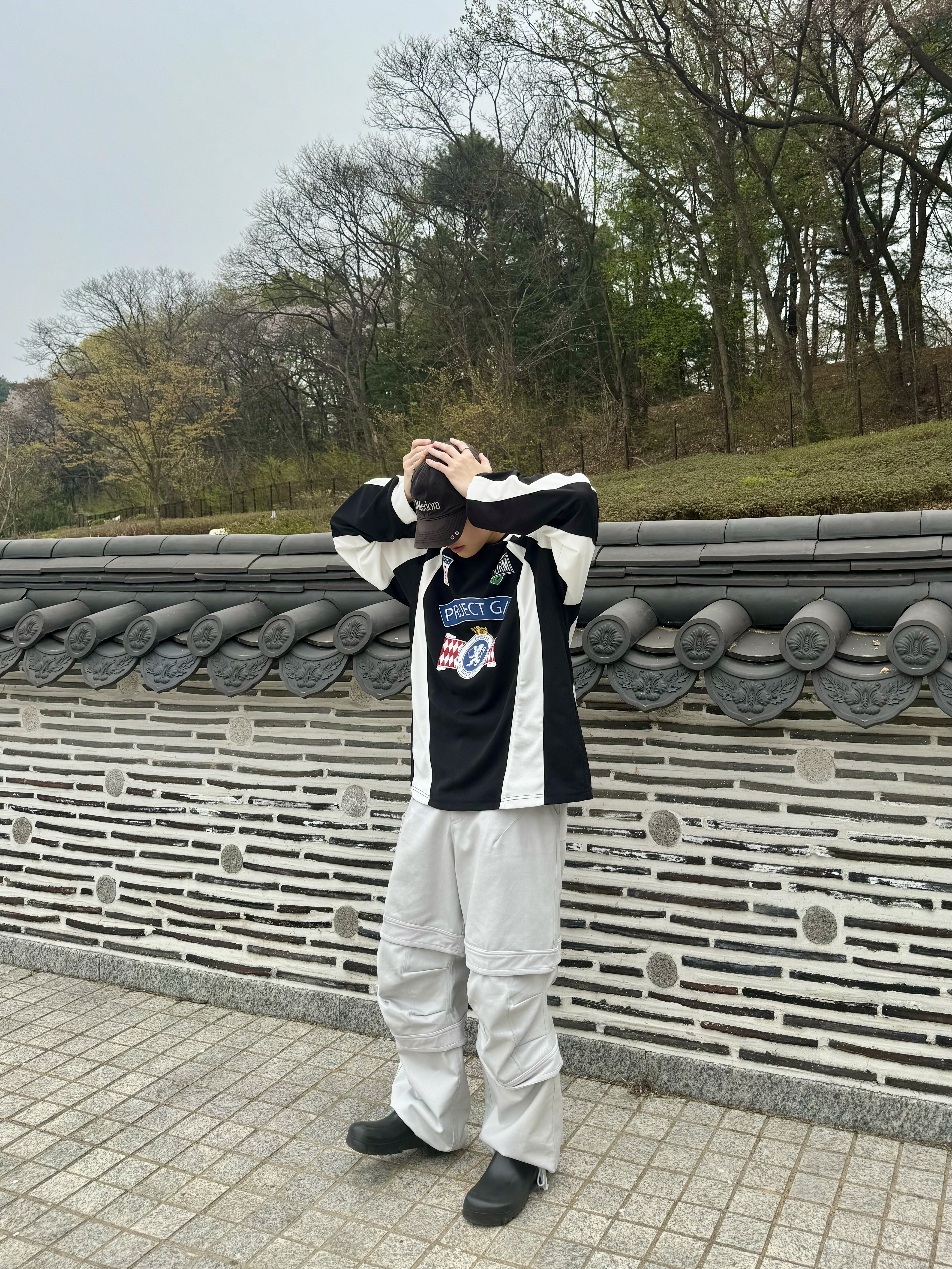Project G/R Long Sleeve Football Jersey Black, Project G/R BDSM Cap Femdom Vintage Black 착용 스타일 - 2