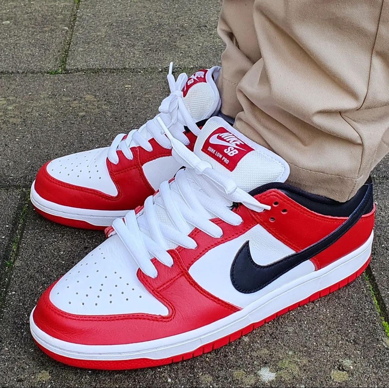 Nike SB Dunk Low Pro Chicago 착용 스타일 - 2