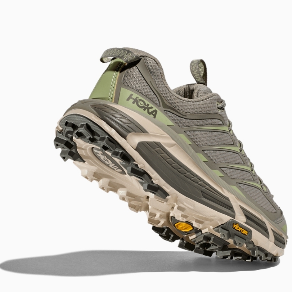 Hoka Mafate Three 2 Barely Seed Green 착용 스타일