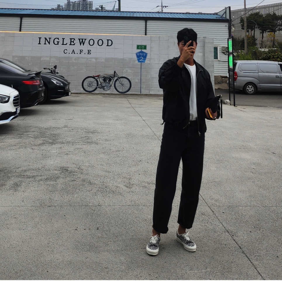 Vans Vault x CDG OG Authentic LX White Black, (W) Matin Kim Logo Coating Jumper Black 착용 스타일 - 1