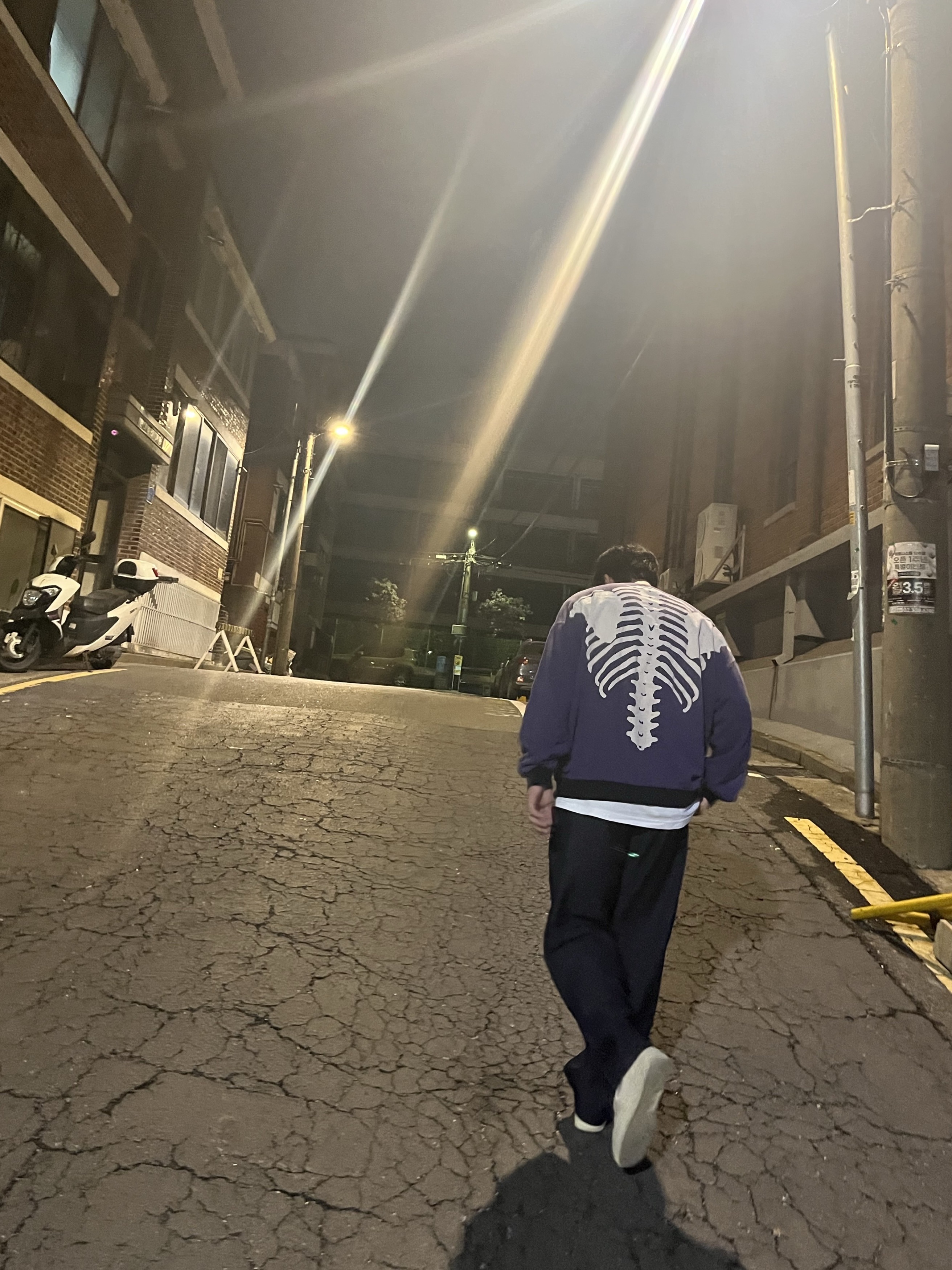 Kapital 2 Tone Big Fleece Sweatshirt Black Purple, Nike x Supreme Air Force 1 Low White 착용 스타일
