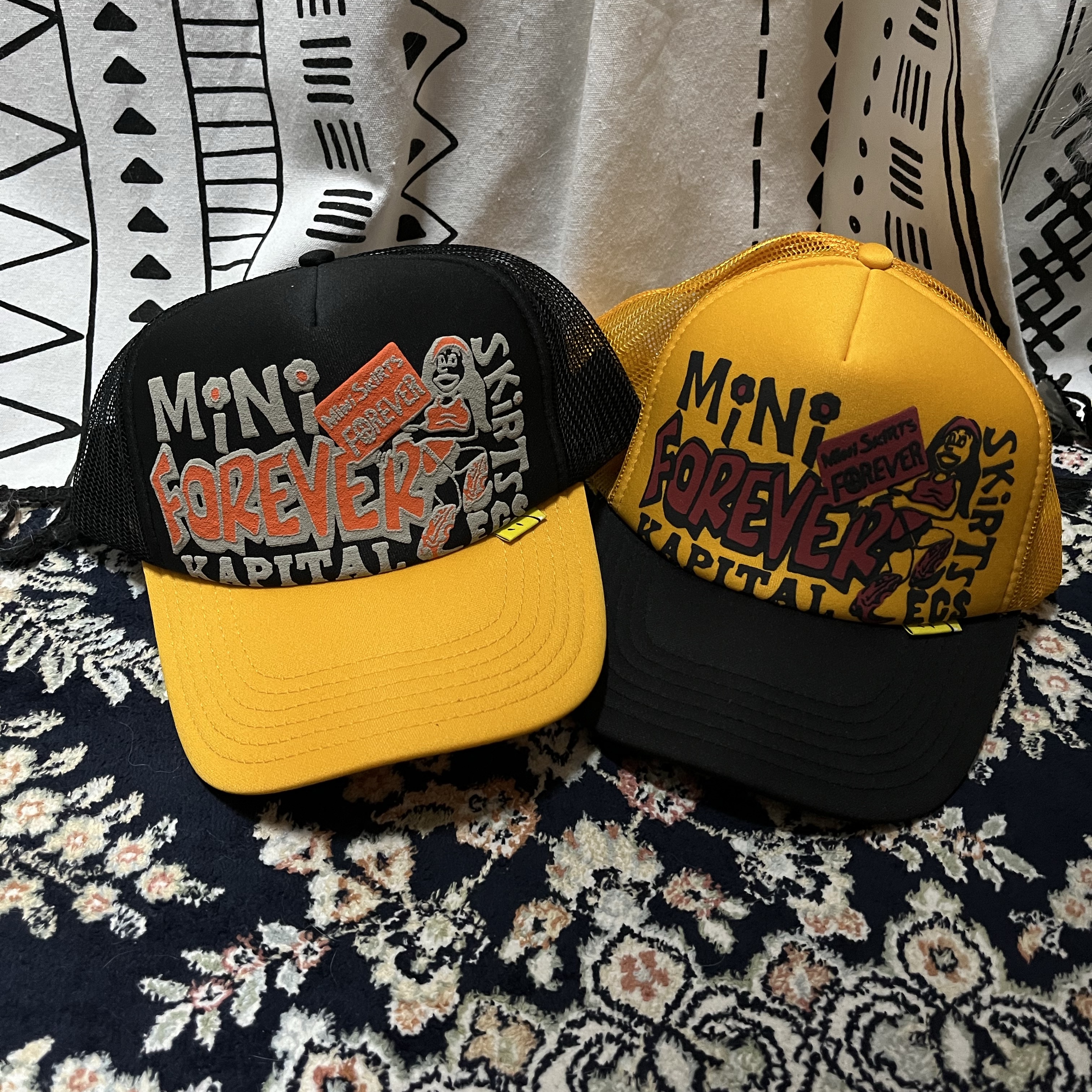 Kapital Legs Mini Skirts Forever Truck Cap Black Gold 착용 스타일 - 1