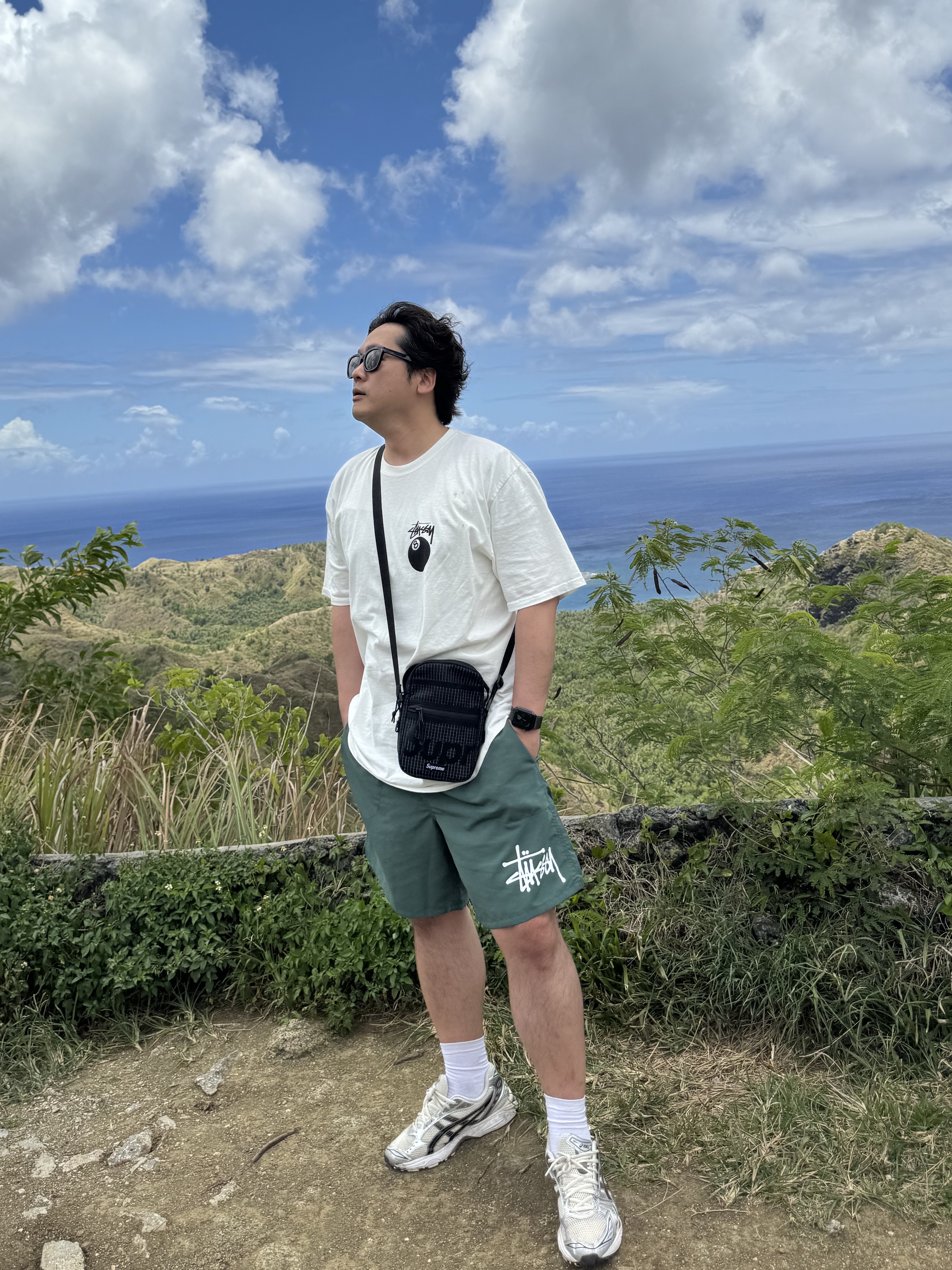 Stussy 8 Ball Pigment Dyed T-Shirt Natural, Stussy Big Basic Water Shorts Atlantic 착용 스타일 - 2