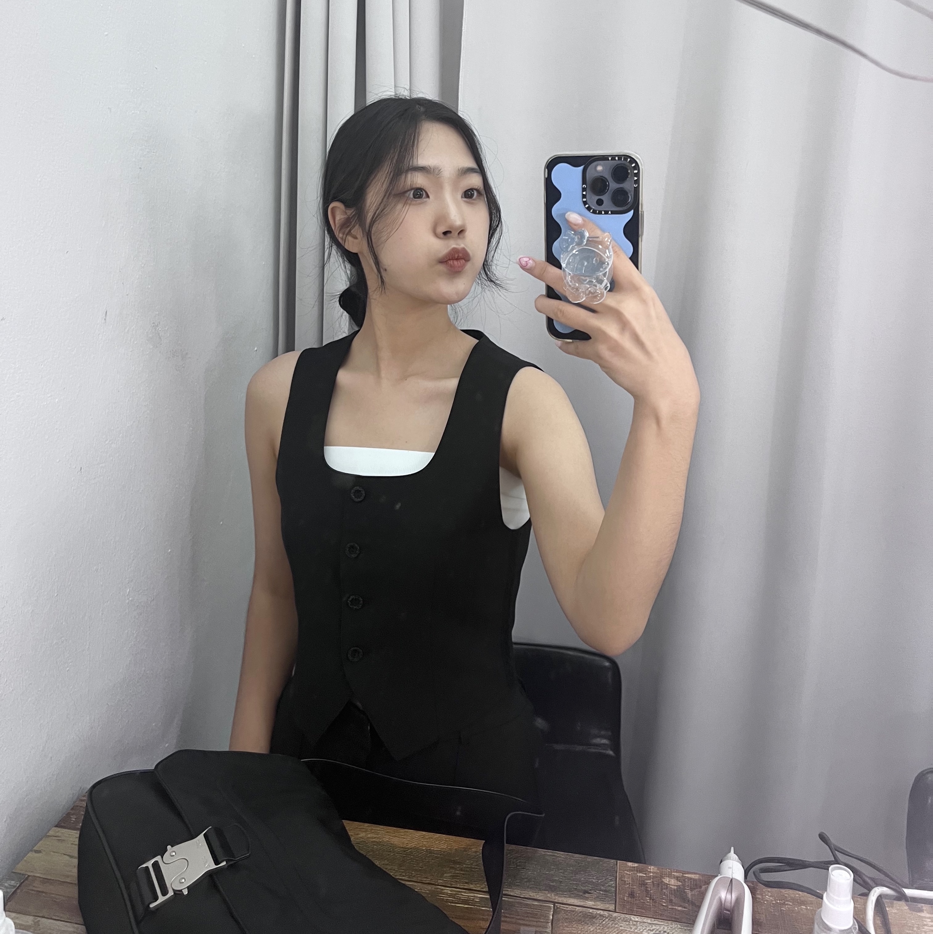Matin Kim Buckle Bag Black, (W) Nike Air Force 1 Shadow Infinite Lilac 착용 스타일 - 1