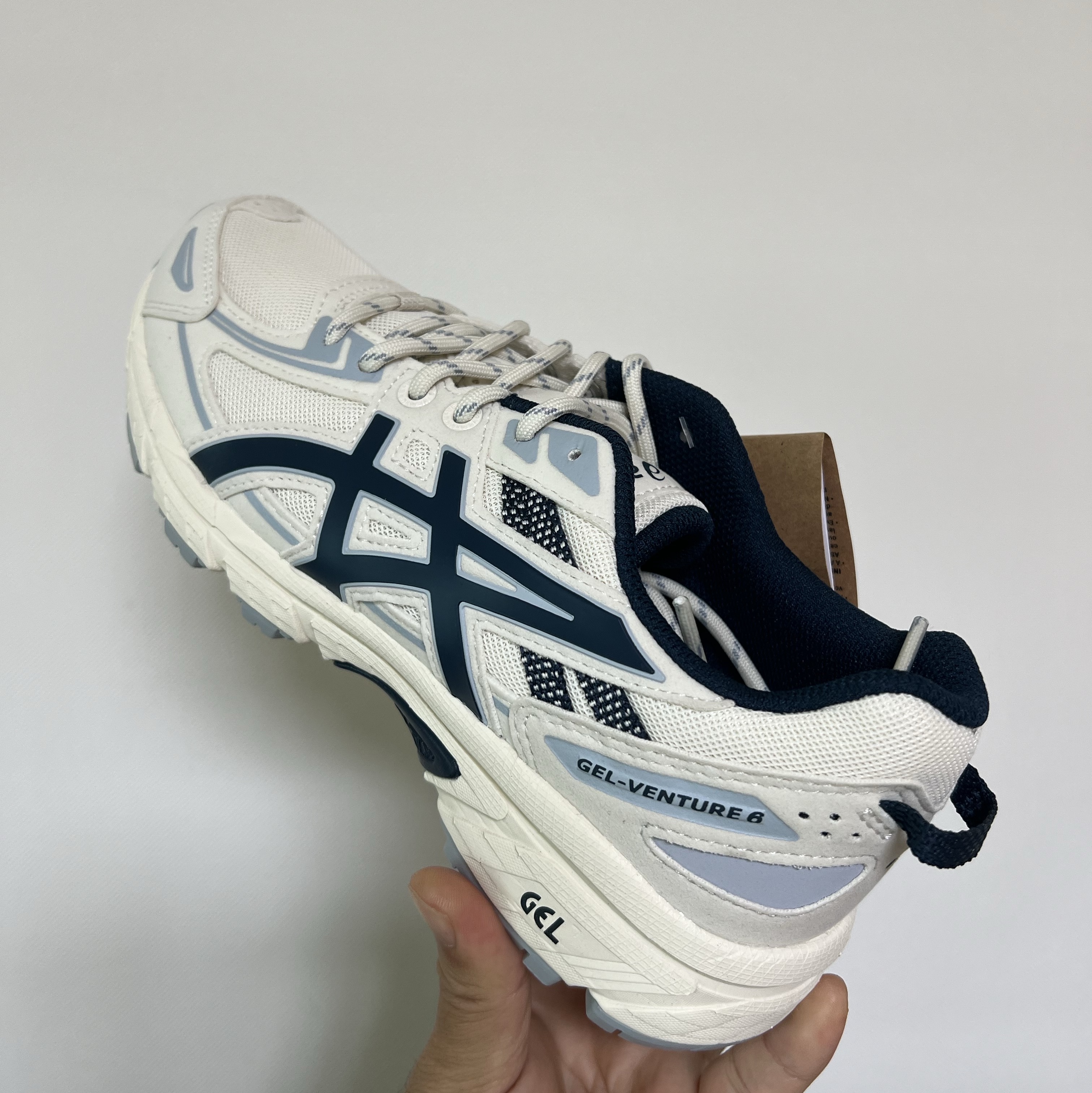 Asics Gel-Venture 6 SPS Birch French Blue 착용 스타일 - 2