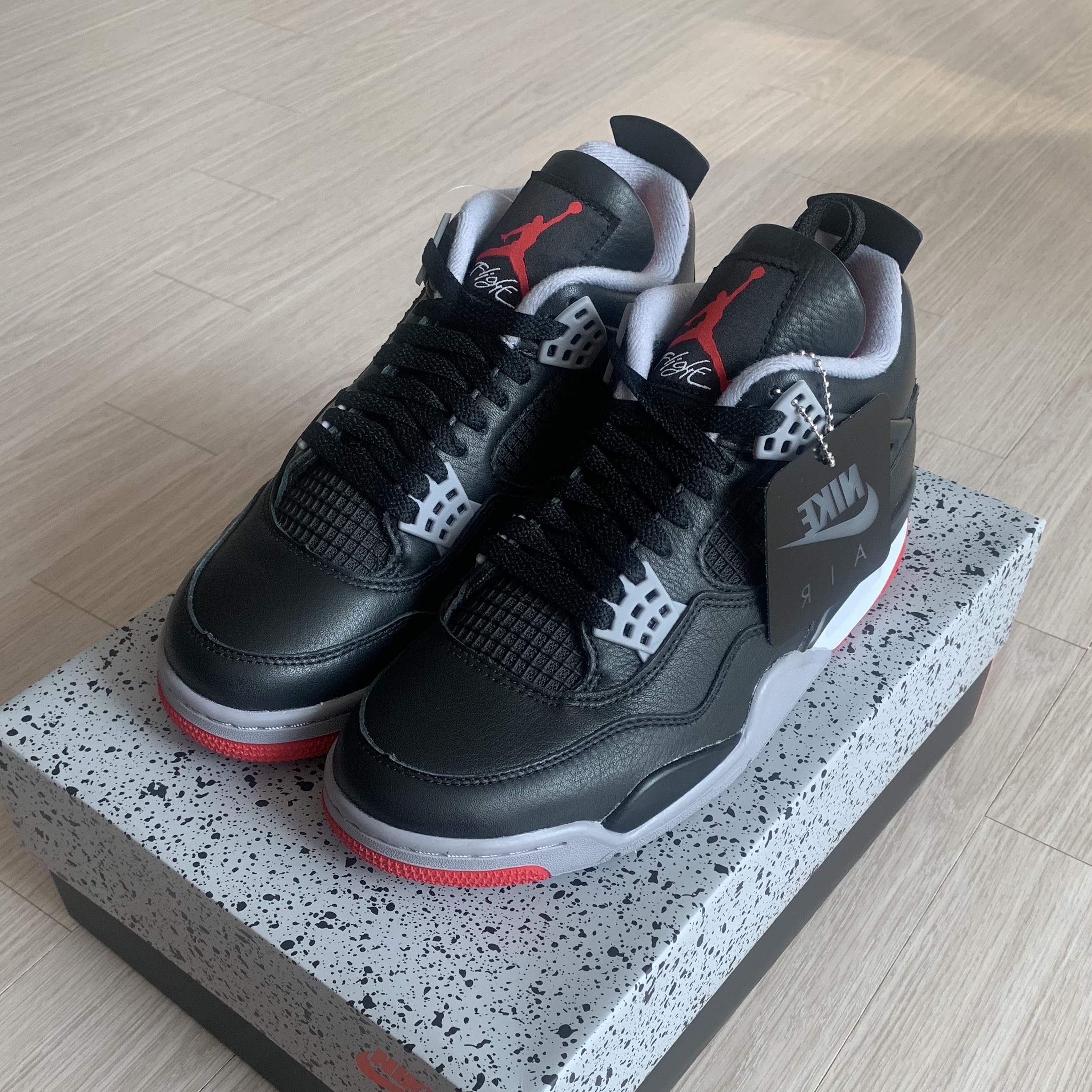 Jordan 4 Retro Bred Reimagined 착용 스타일 - 1