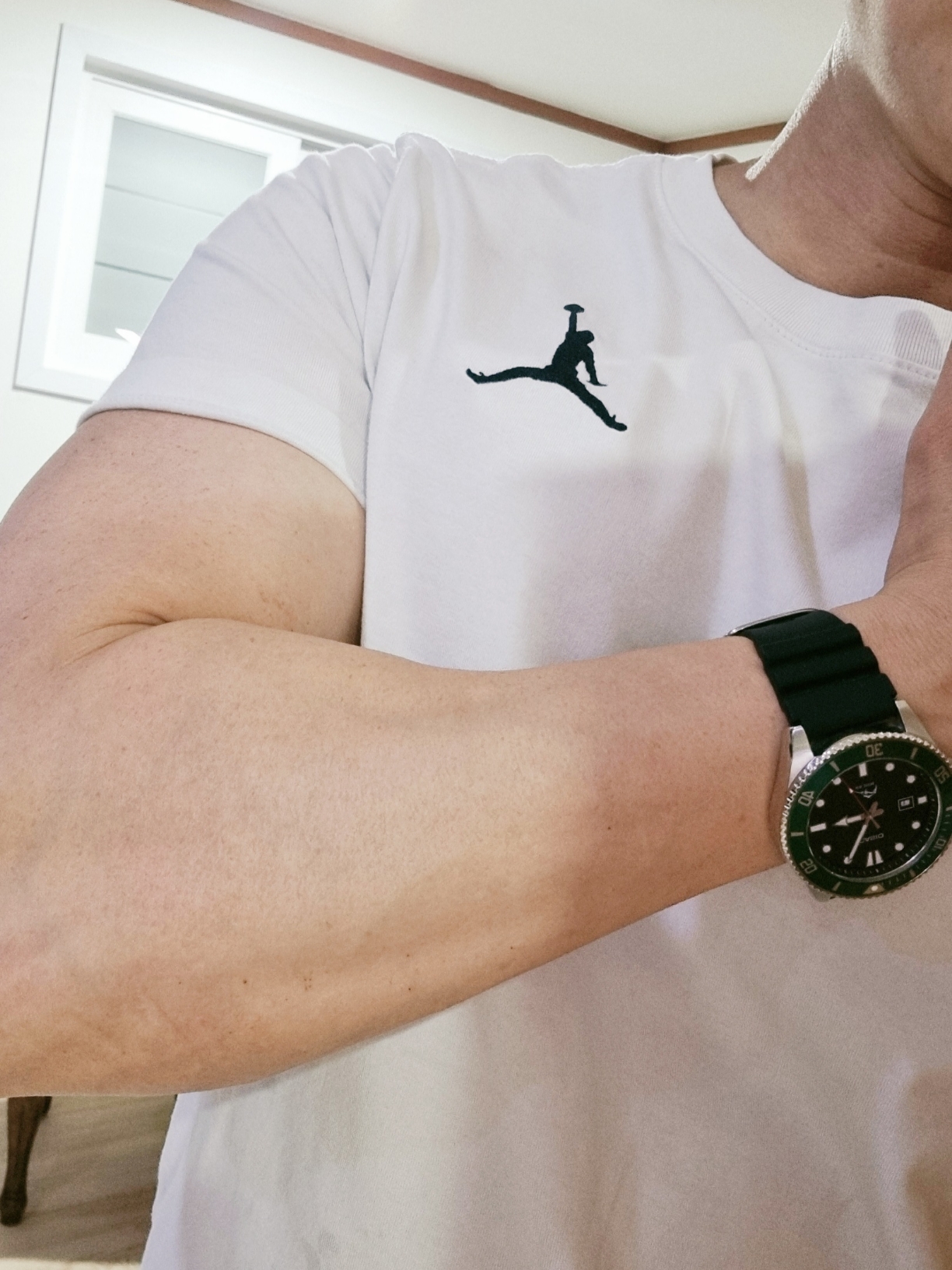 Jordan Jumpman EMB Short Sleeve T-Shirt White - Asia, Nike x Off-White Air Force 1 Mid SP Leather Pine Green 착용 스타일 - 1