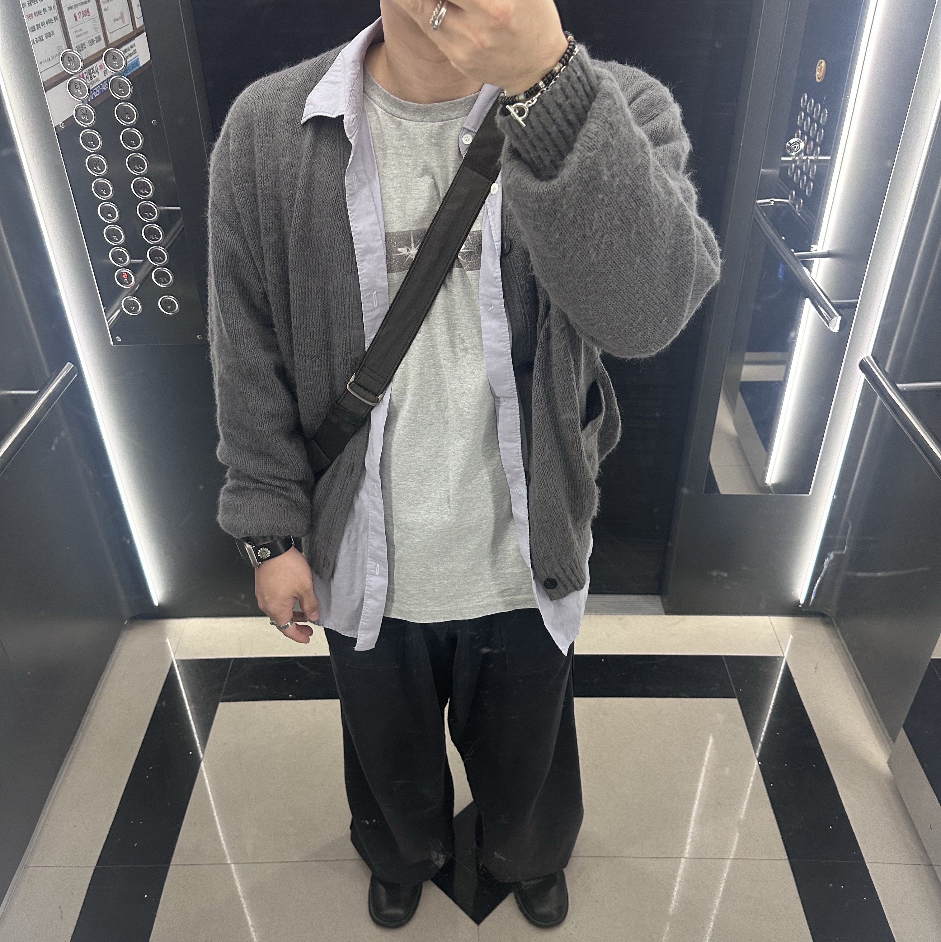 Polyteru 1011 Fatigue Sweatpants 1.2v Dark Purple Navy 착용 스타일