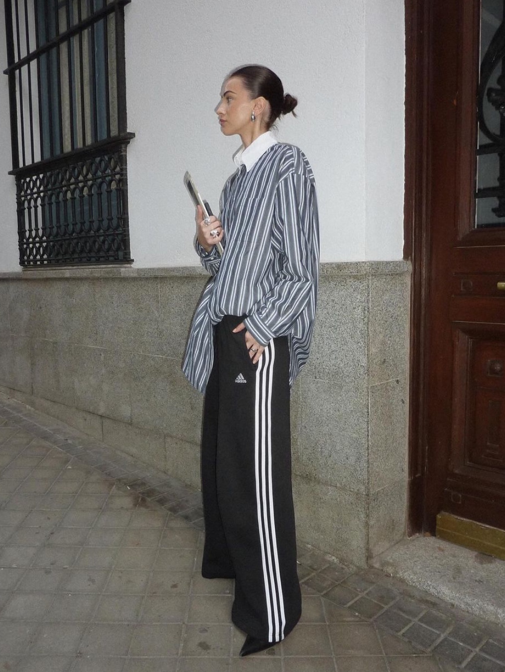 (W) Adidas Originals Firebird Loose Track Pants Black - KR Sizing, (W) Adidas Originals Beckenbauer Track Pants Shadow Brown - KR Sizing 착용 스타일 - 6