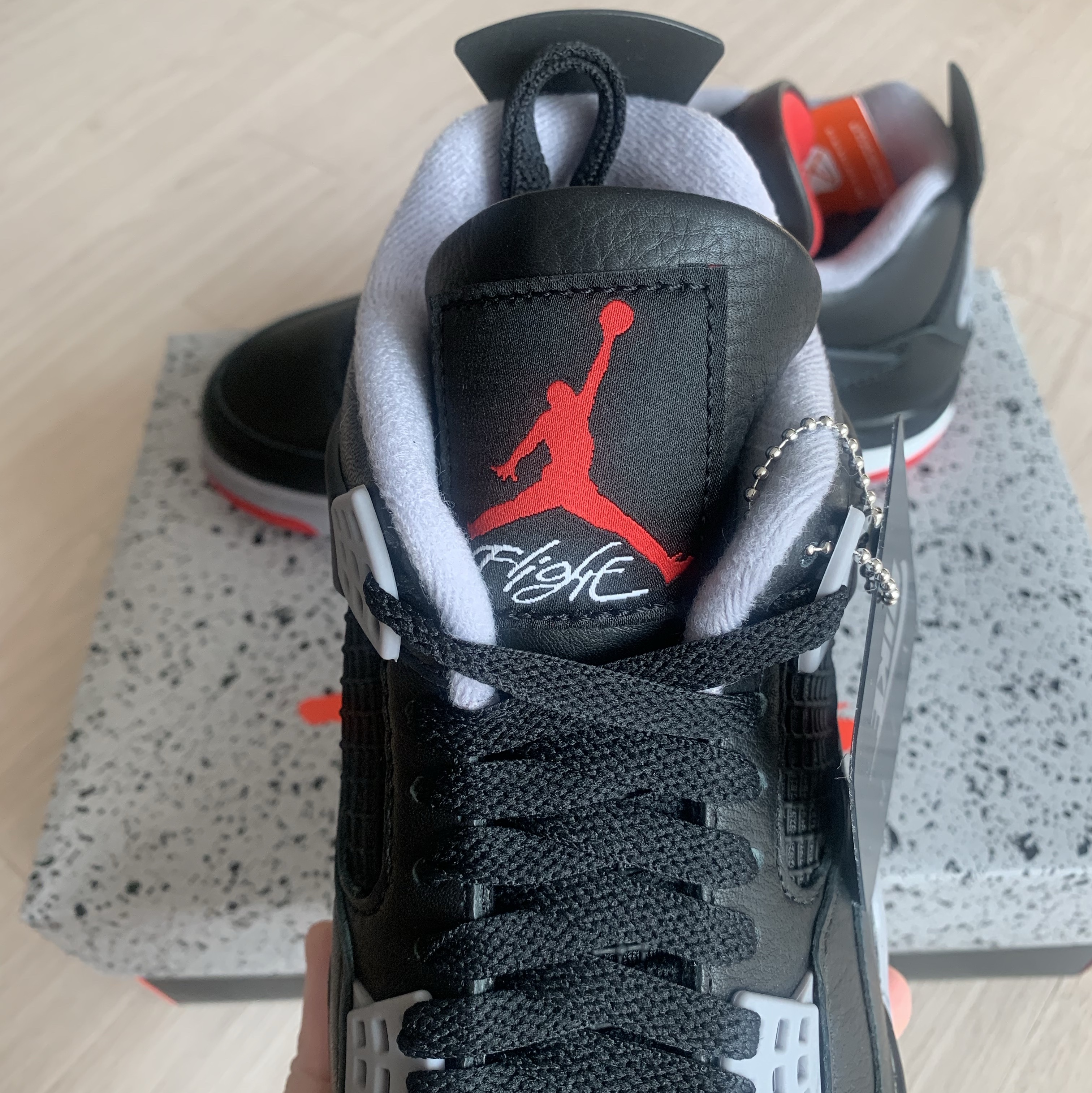 Jordan 4 Retro Bred Reimagined 착용 스타일 - 3