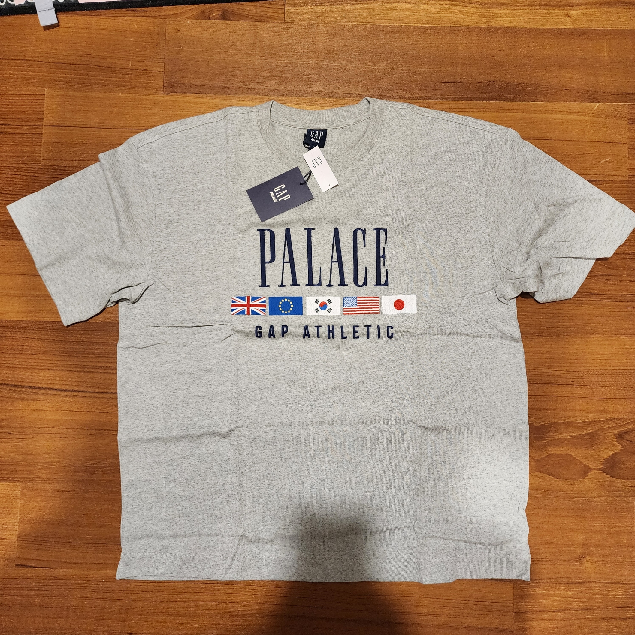 Palace x Gap Heavy Jersey T-Shirt Grey - 24SS 착용 스타일 - 1