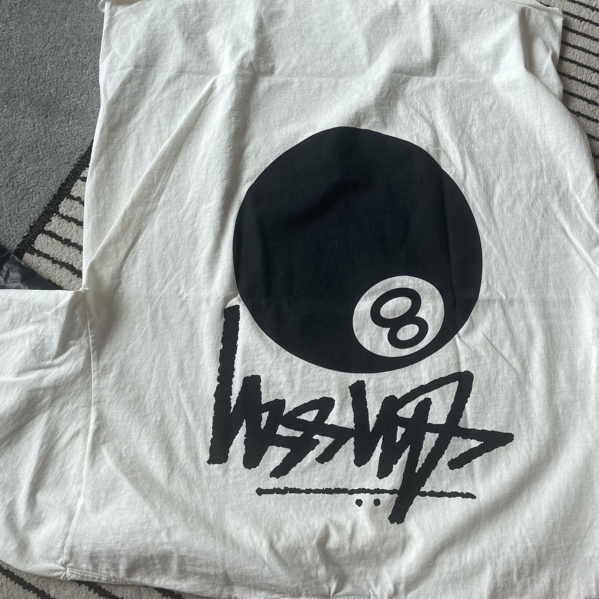 Stussy 8 Ball Pigment Dyed T-Shirt Natural 착용 스타일