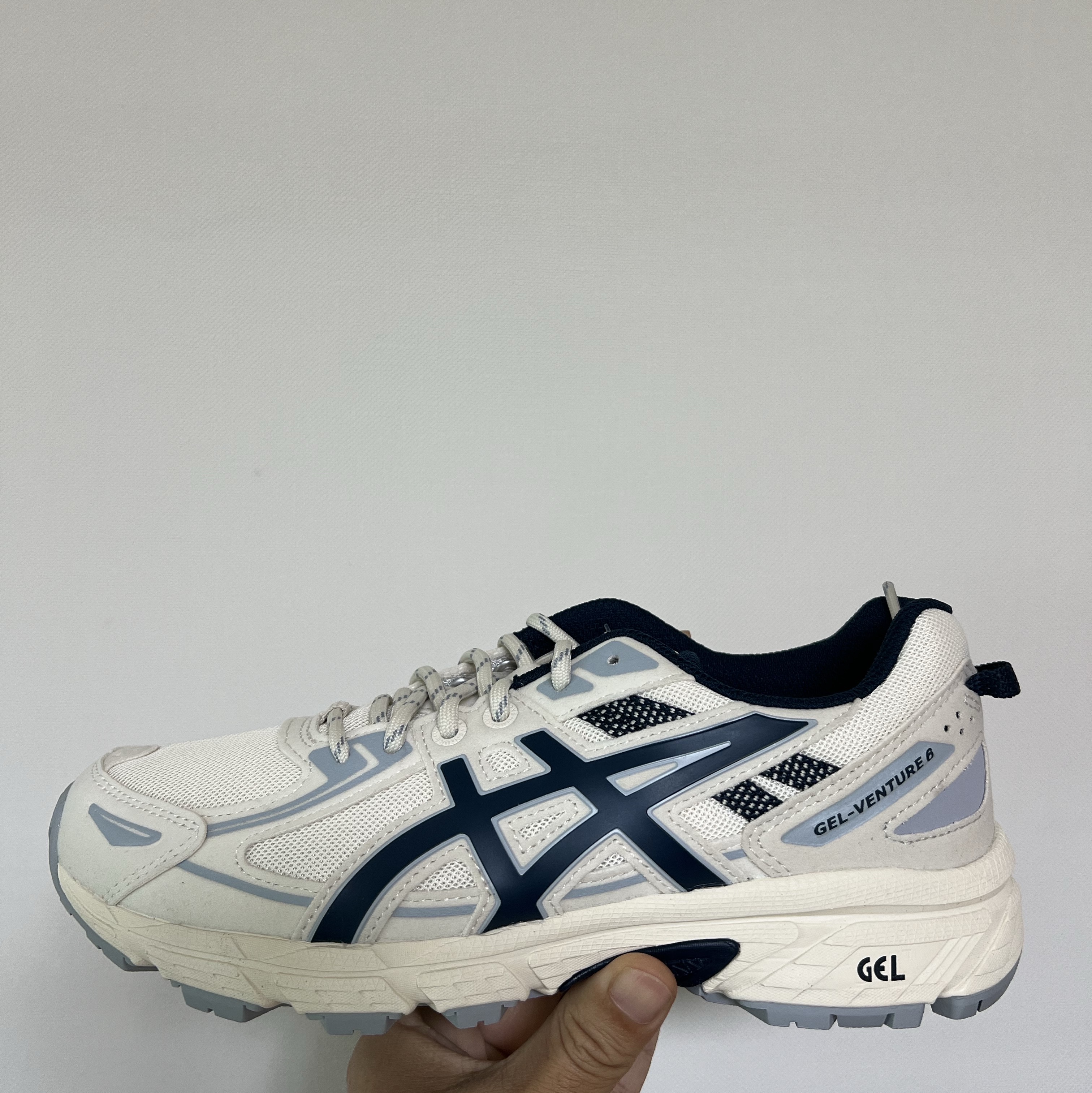 Asics Gel-Venture 6 SPS Birch French Blue 착용 스타일 - 1