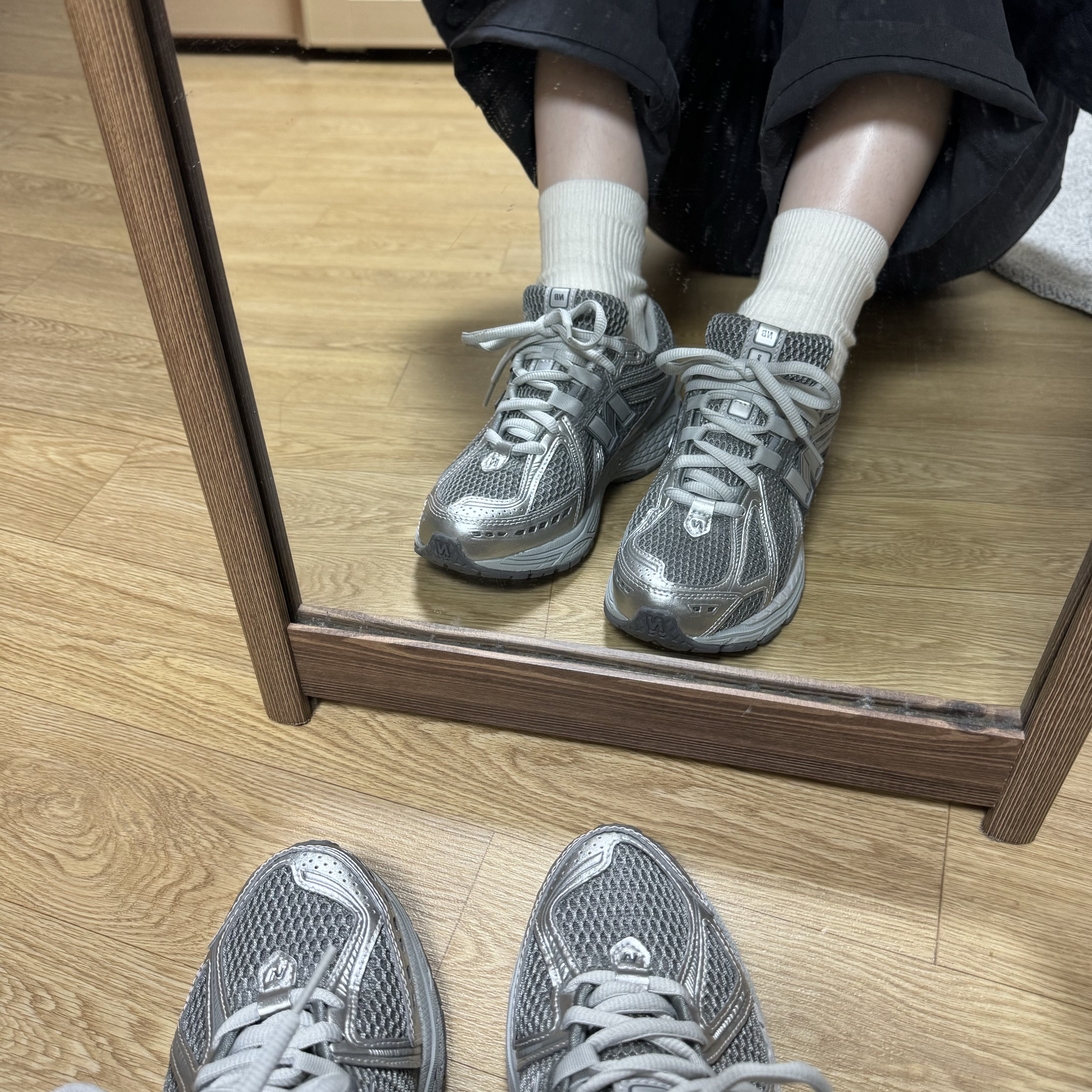New Balance 1906R Harbor Grey Silver Metalic 착용 스타일