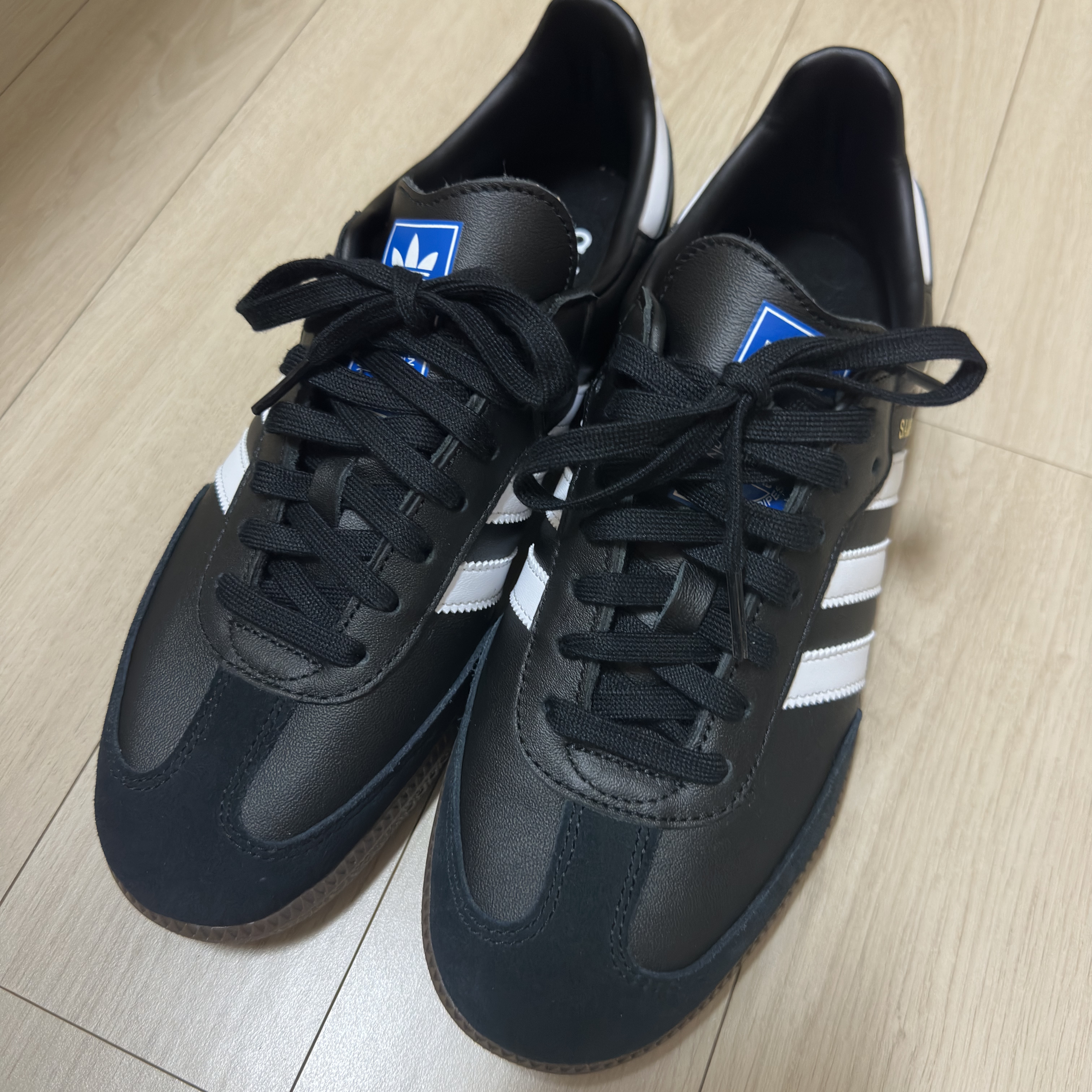 Adidas Samba OG Black White Gum 착용 스타일