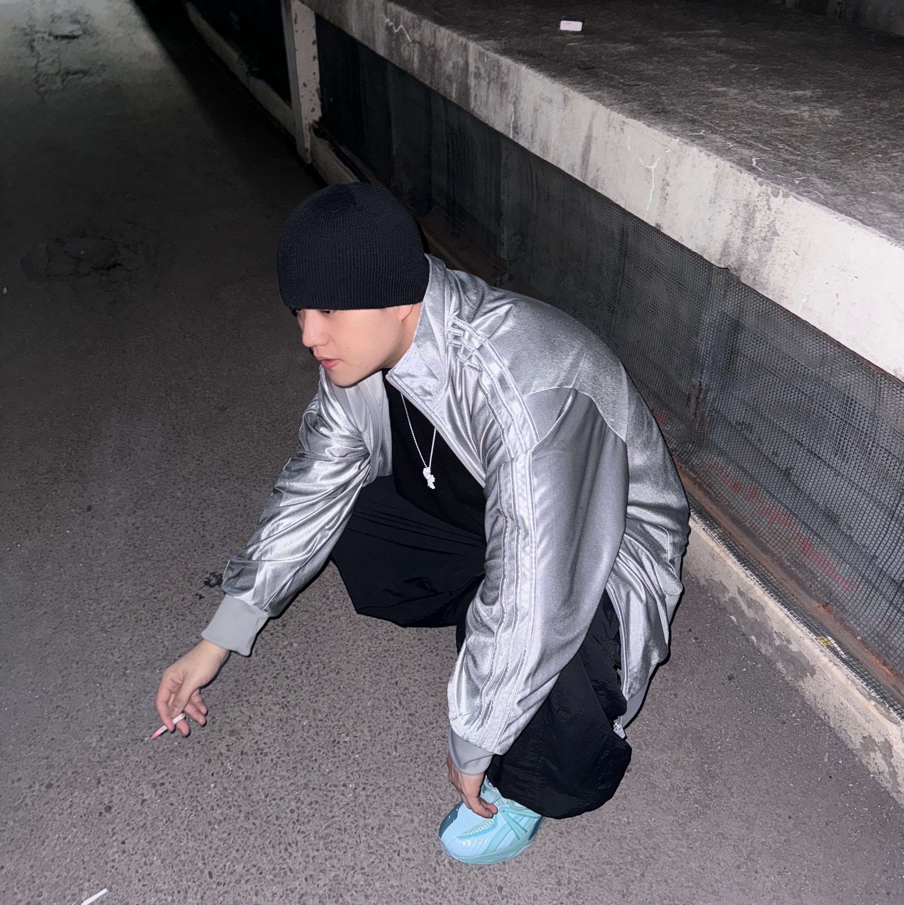 Adidas Oversized Firebird Track Top Light Onix - KR Sizing, Asics HN2-S Protoblast Shaded Spruce 착용 스타일