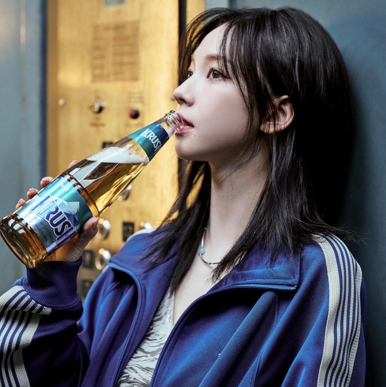 Needles Track Jacket Poly Smooth Royal 착용 스타일 - 1