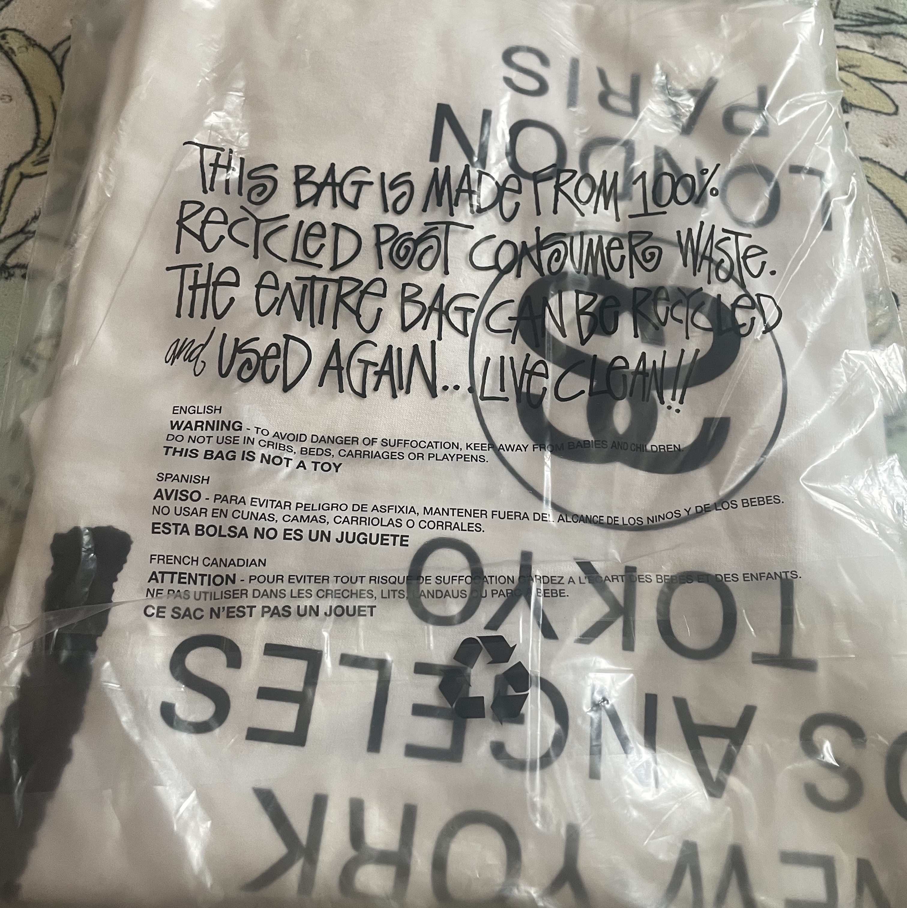 Stussy World Tour T-Shirt White 2023 착용 스타일