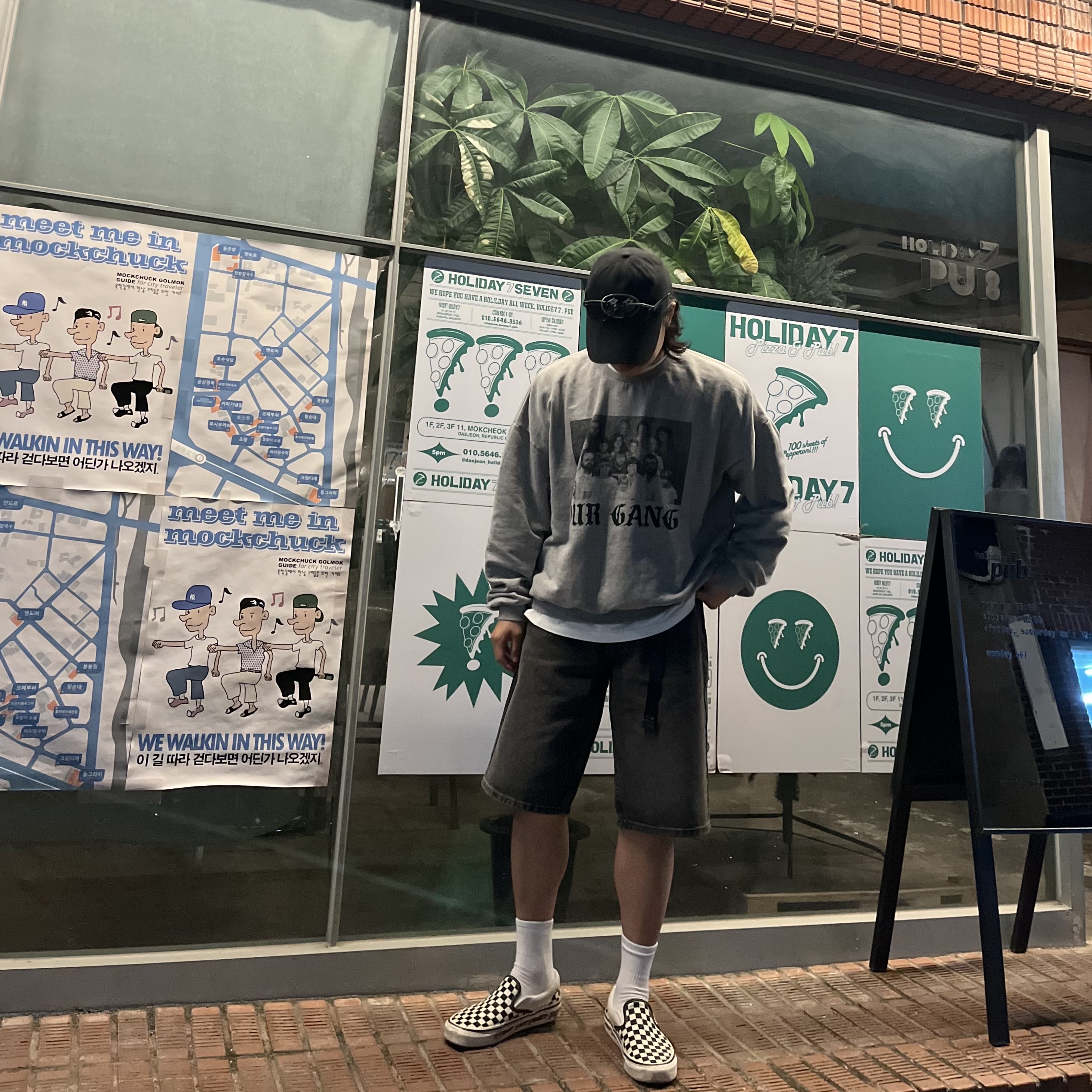 Vans x Fast Times Slip-On 98 DX Anaheim Factory Classic Checkerboard, Dada Student Cap Black 착용 스타일